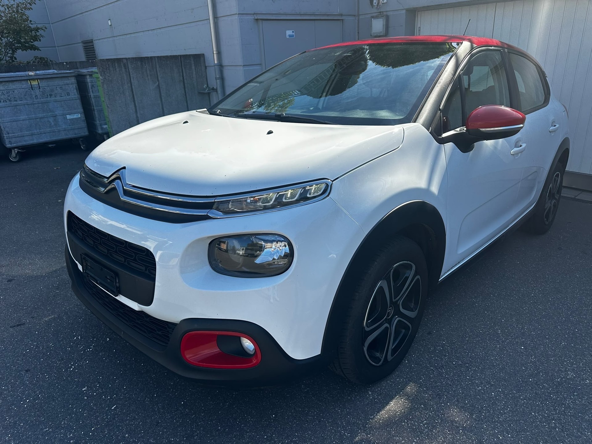 CITROEN C3 1.2i PureTech Shine-image-0