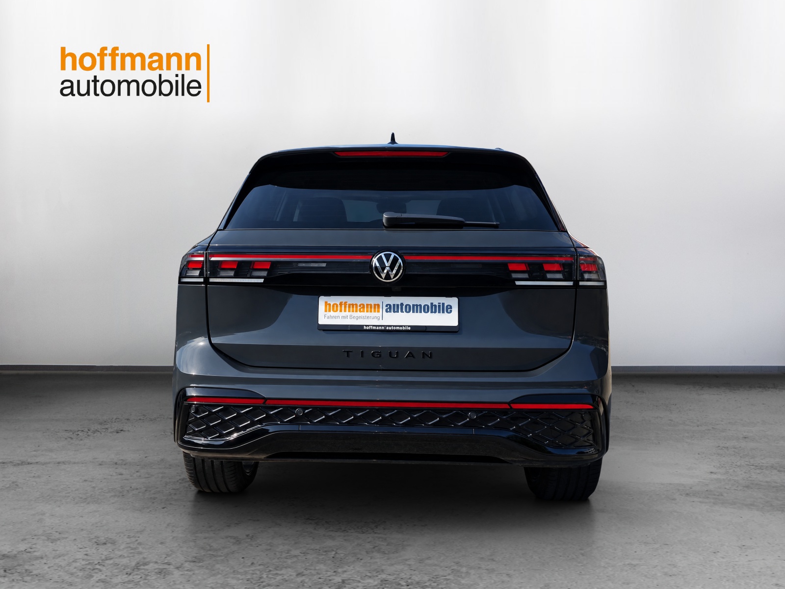 VW Tiguan 2.0 TSI DSG R-Line 4Motion-image-4