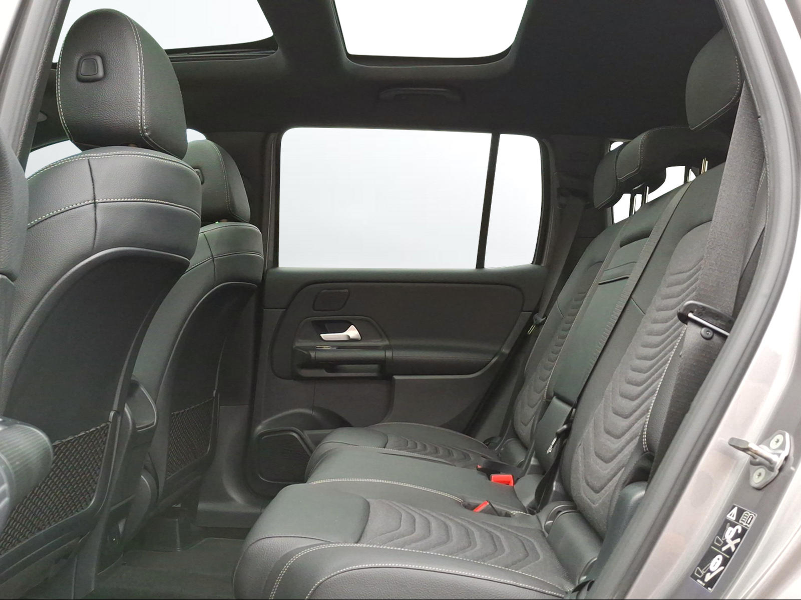 MERCEDES-BENZ GLB 250 4Matic Style 8G-Tronic-image-11