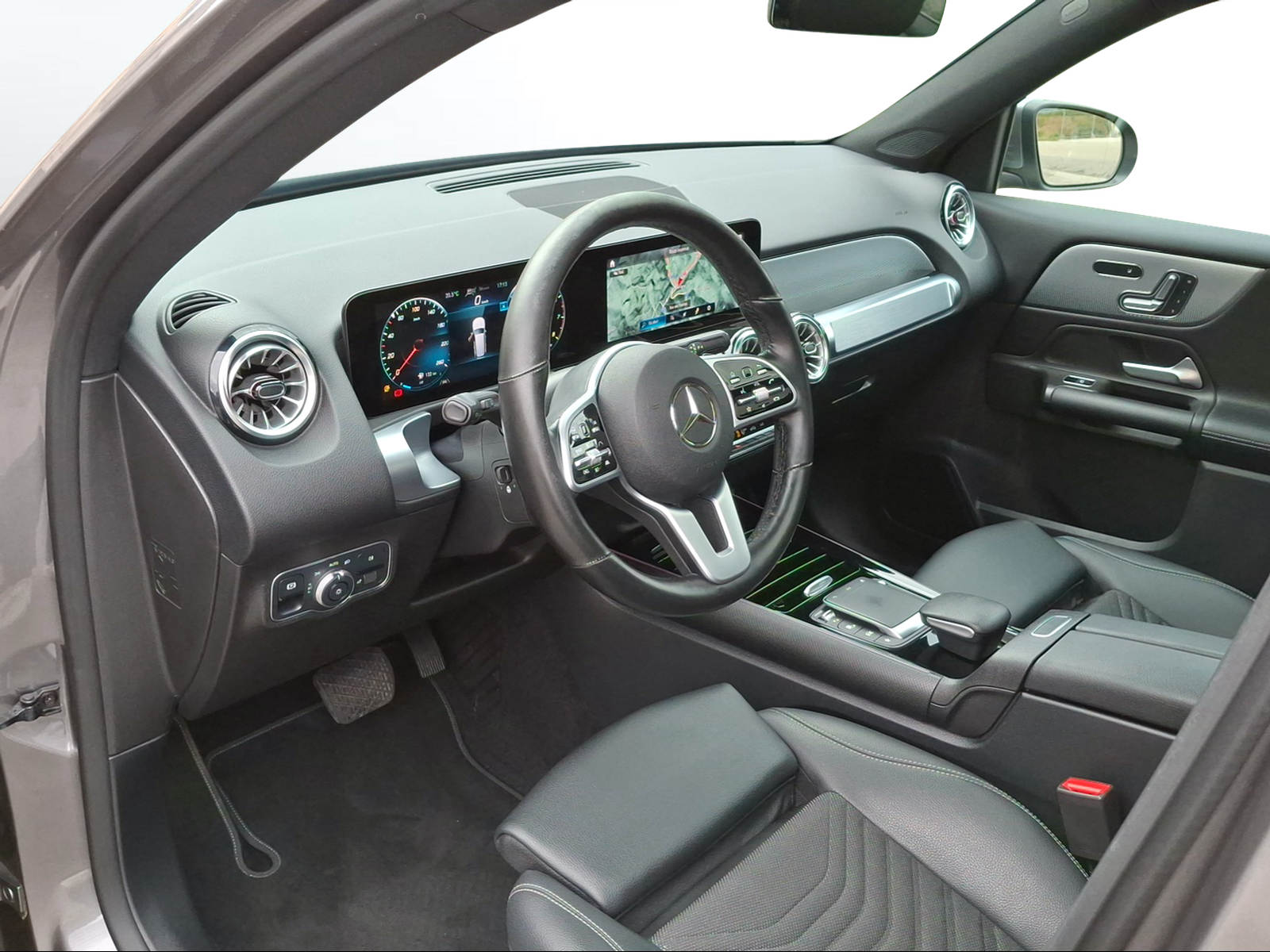 MERCEDES-BENZ GLB 250 4Matic Style 8G-Tronic-image-9