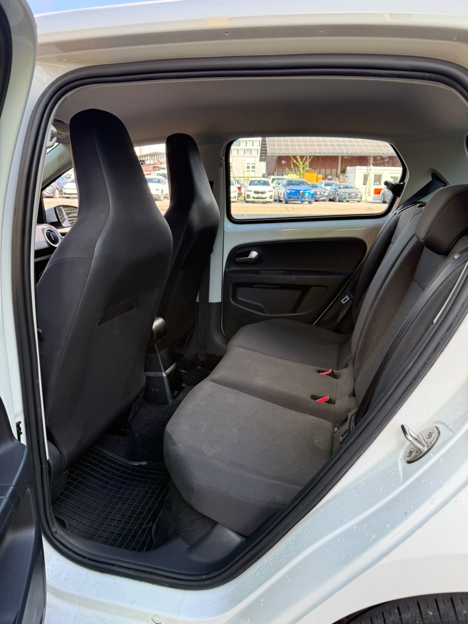 VW e-Up-image-14