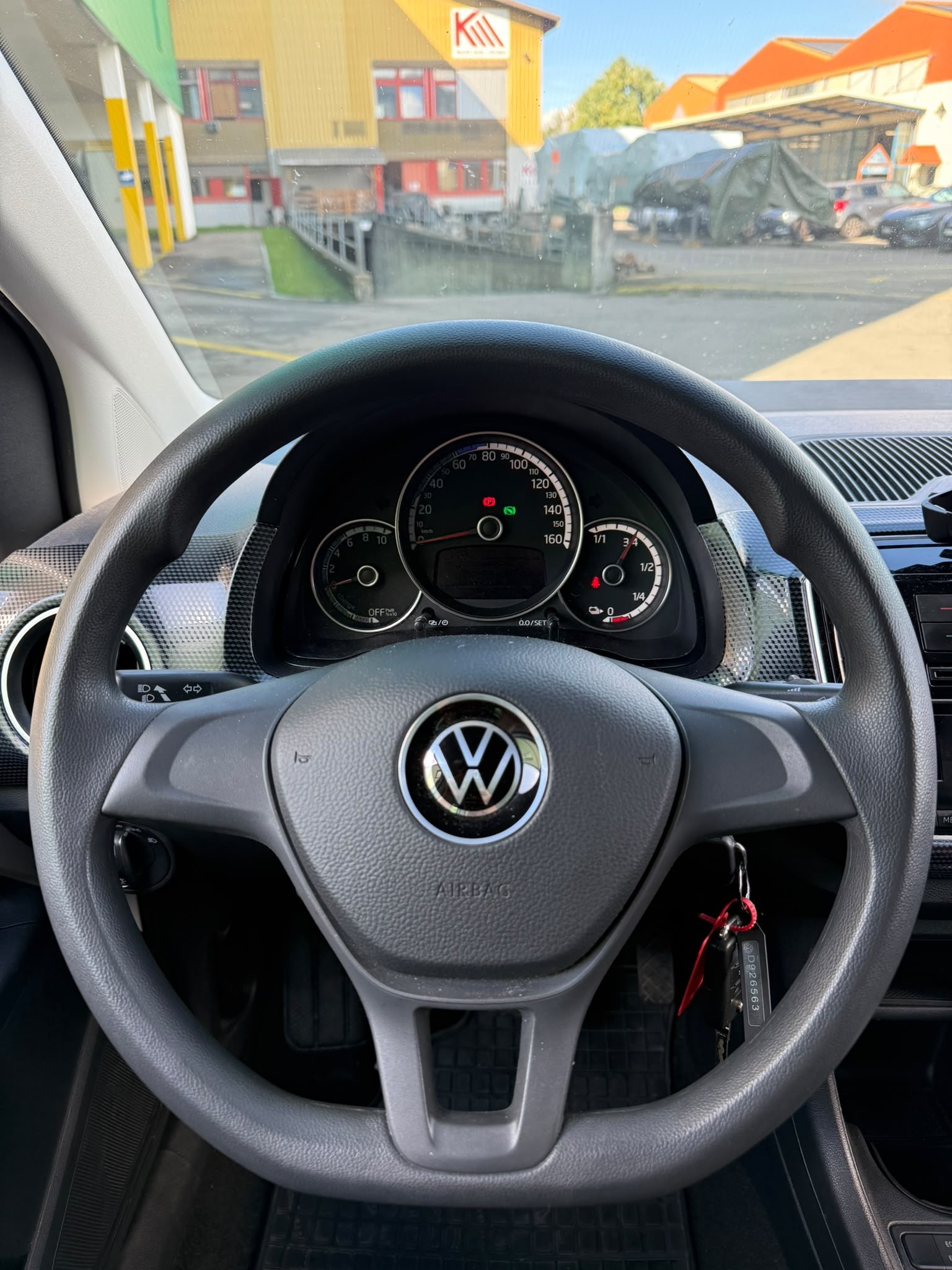 VW e-Up-image-11