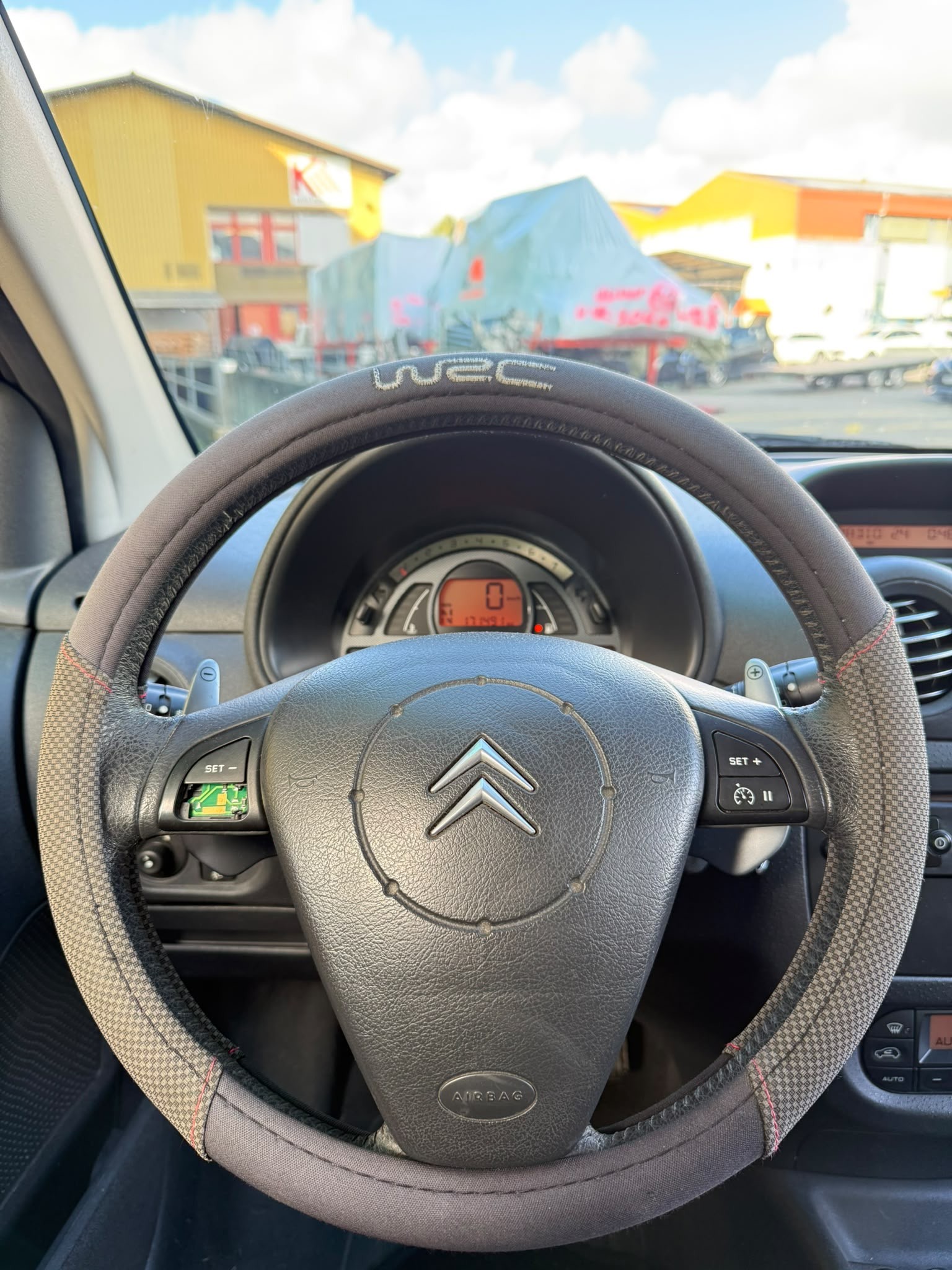 CITROEN C2 1.6i VTR SensoDrive-image-11