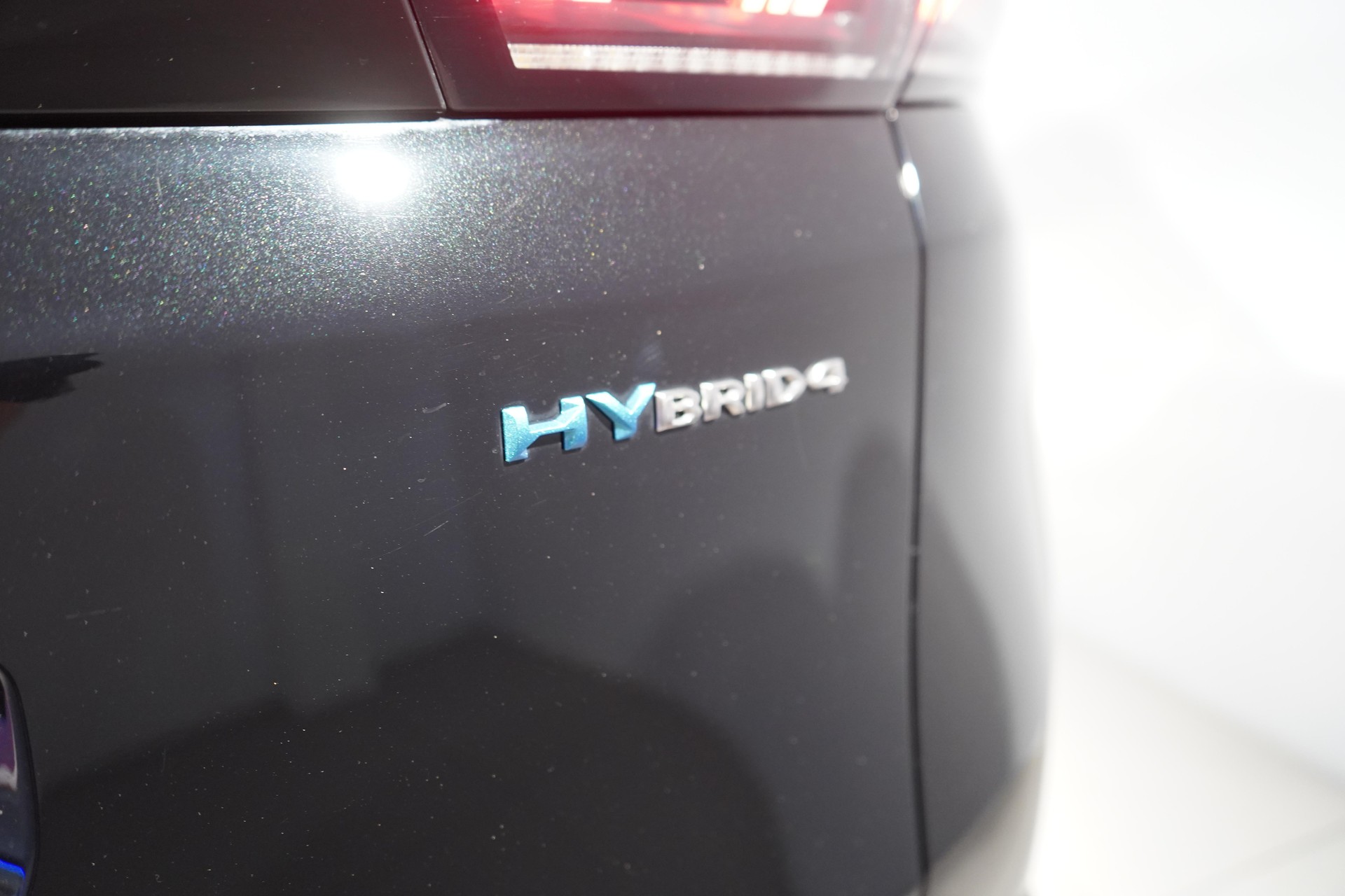 PEUGEOT 3008 1.6 Plug-in Hybrid4 GT-image-18