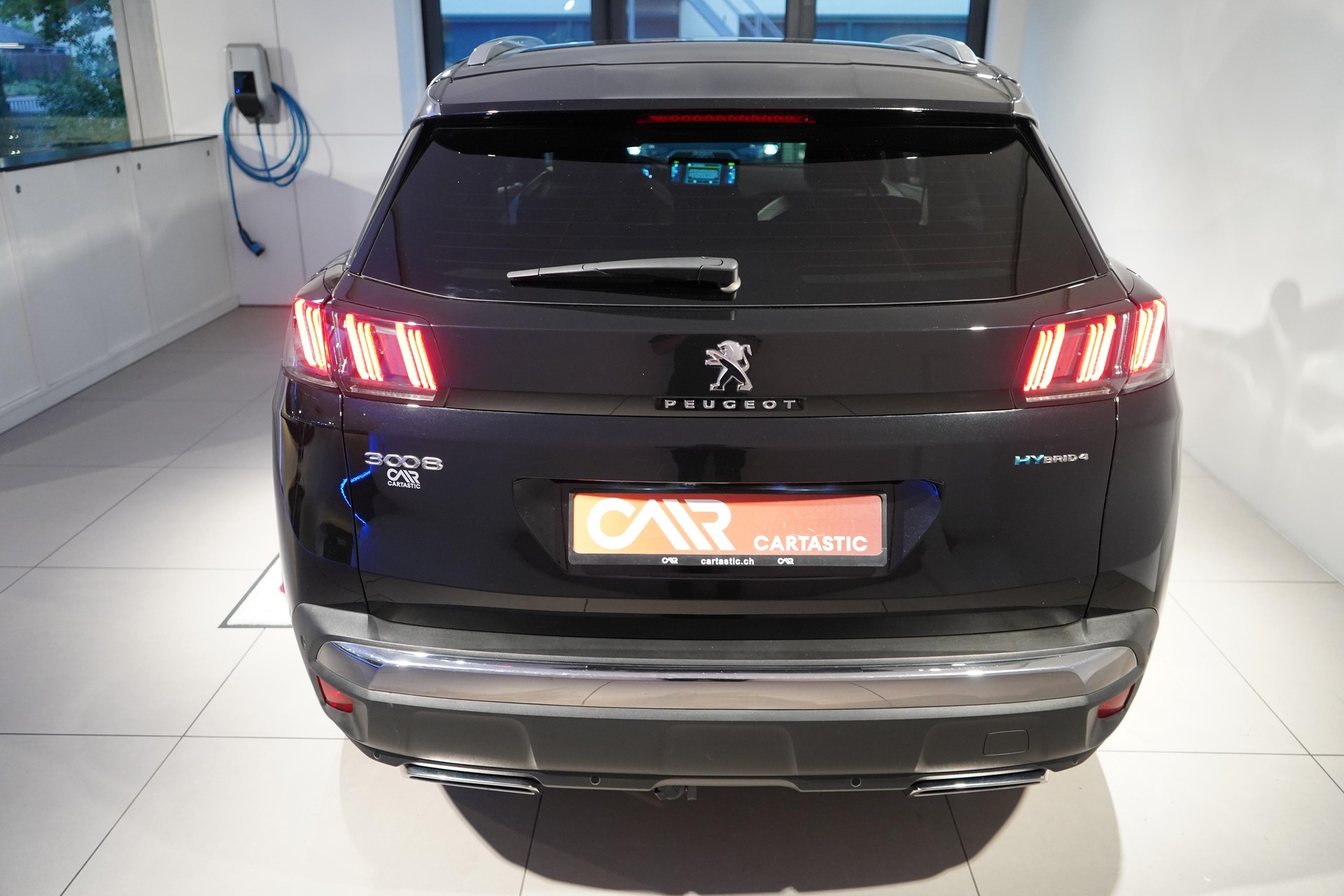 PEUGEOT 3008 1.6 Plug-in Hybrid4 GT-image-4