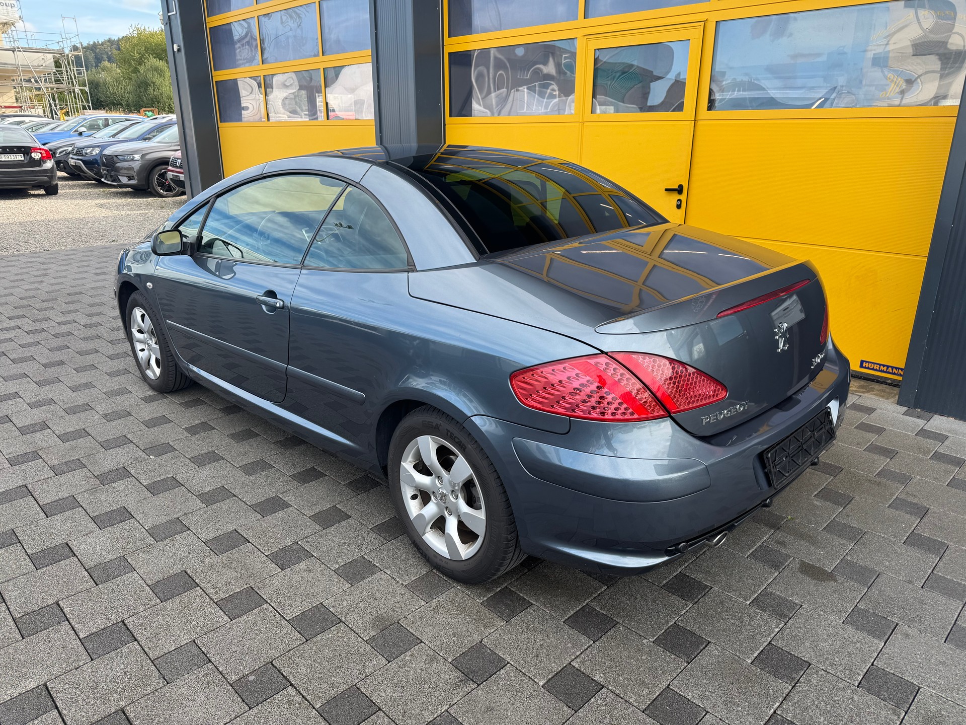 PEUGEOT 307 CC 2.0 16V Platinum Edition-image-11