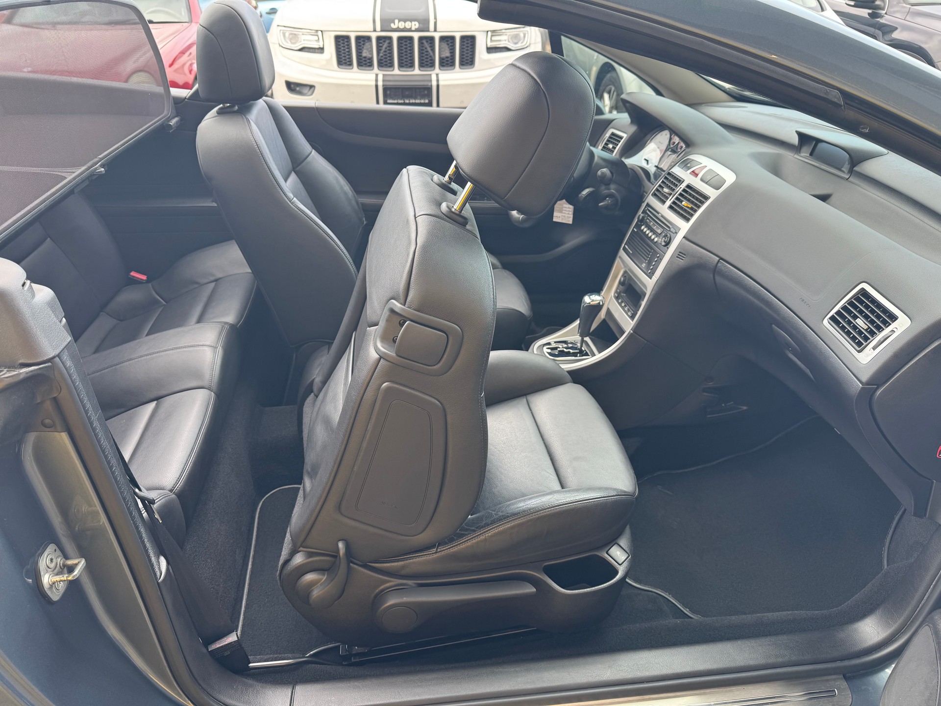 PEUGEOT 307 CC 2.0 16V Platinum Edition-image-14