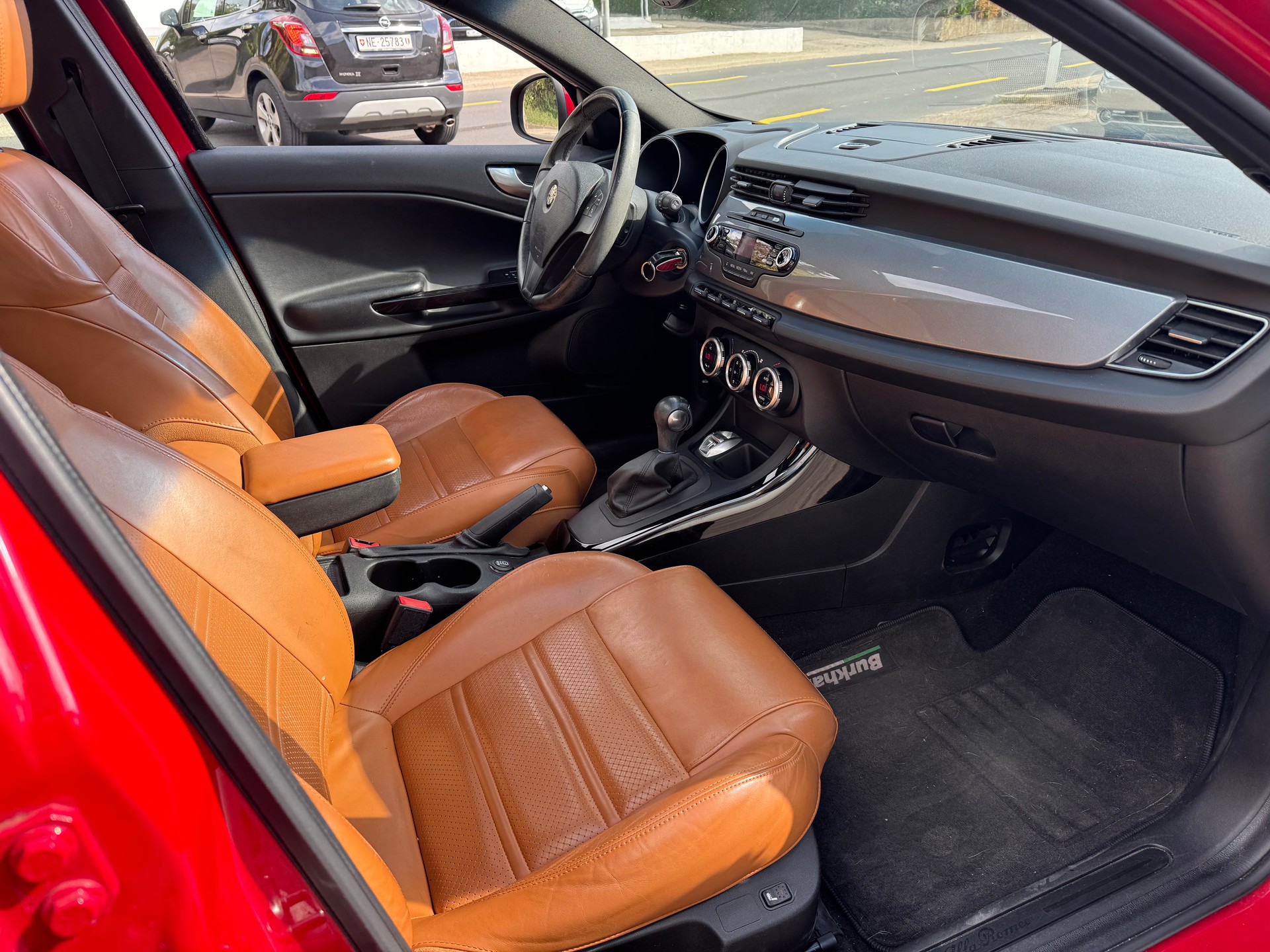 ALFA ROMEO Giulietta 1.4 MultiAir Distinctive TCT-image-5