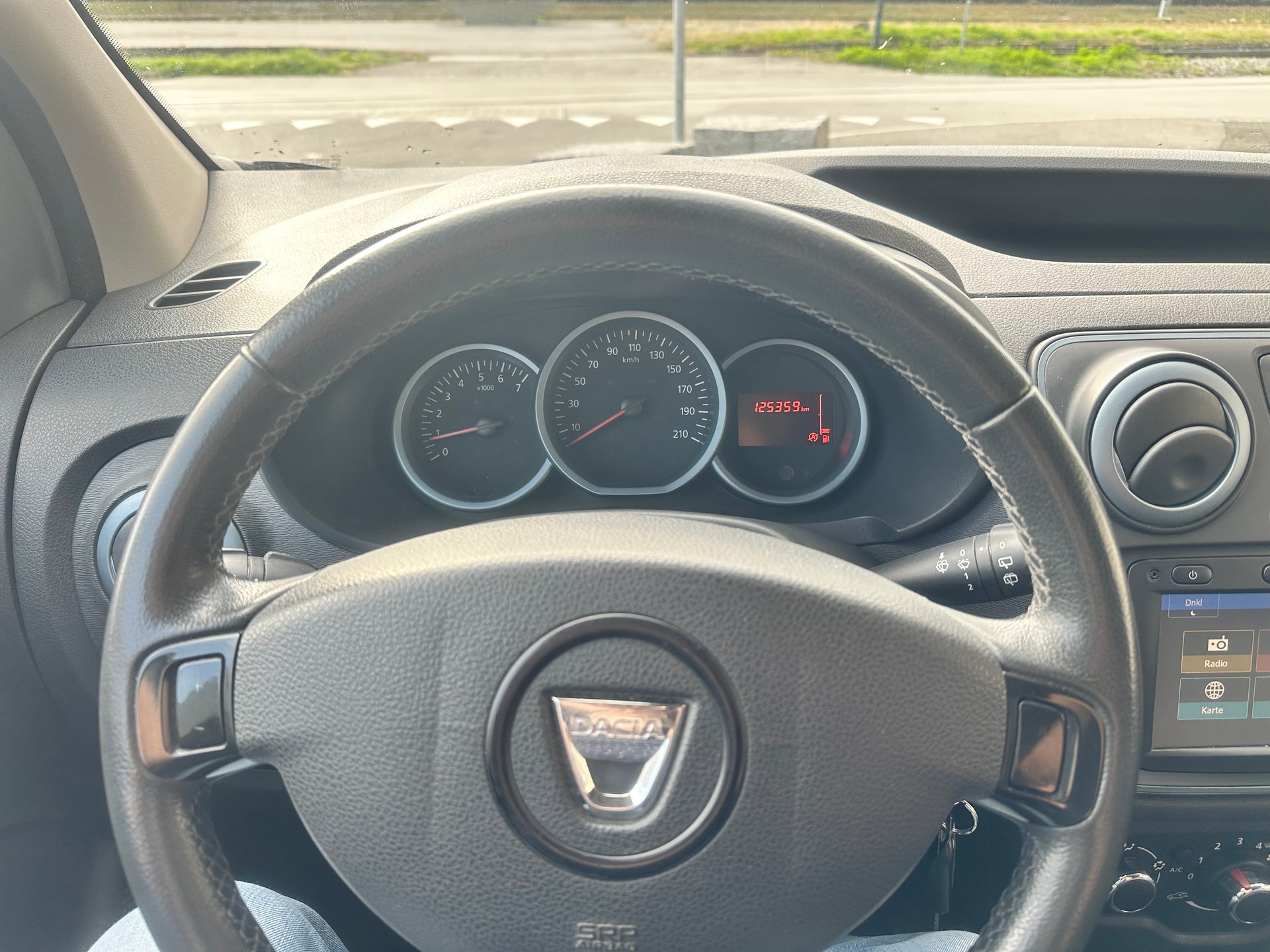 DACIA Dokker 1.2 T Stepway-image-10
