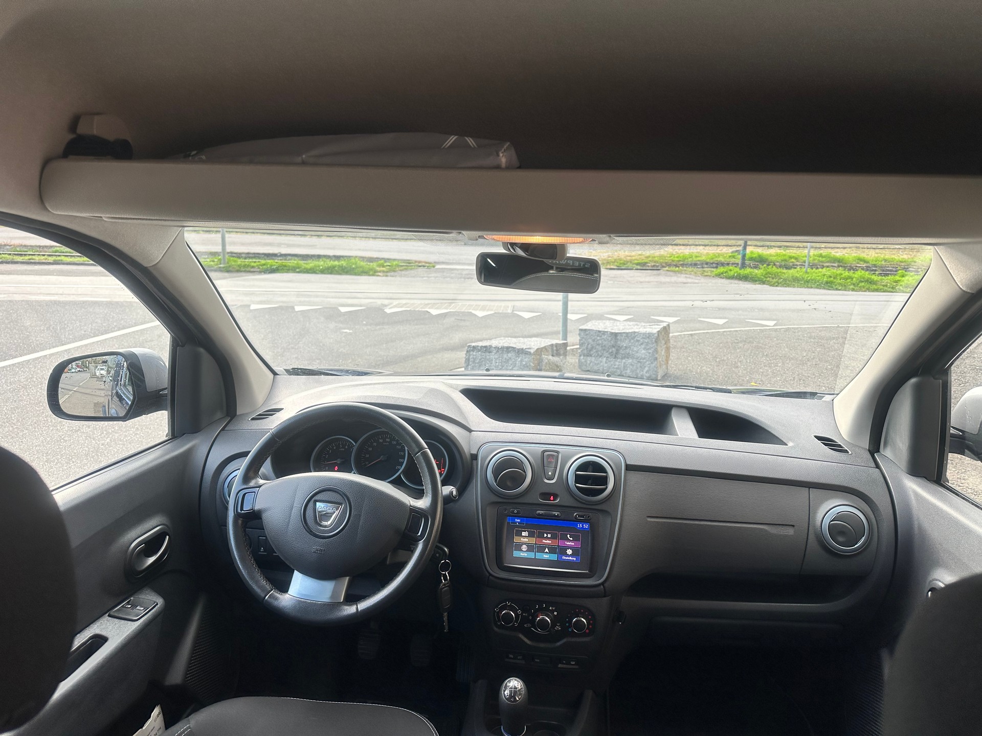 DACIA Dokker 1.2 T Stepway-image-11