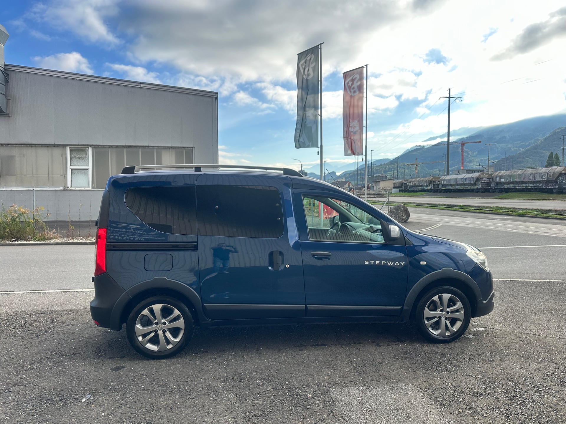 DACIA Dokker 1.2 T Stepway-image-7