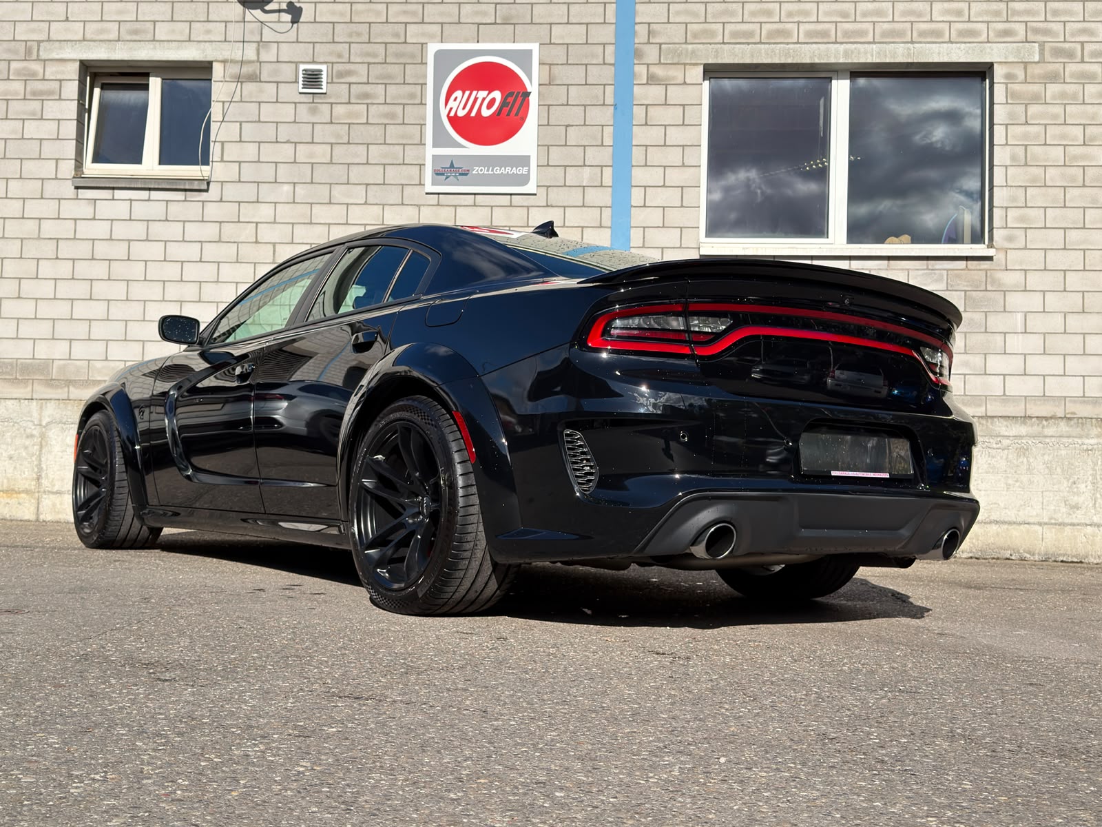 DODGE CHARGER HELLCAT WIDEBODY 717 PS-image-23