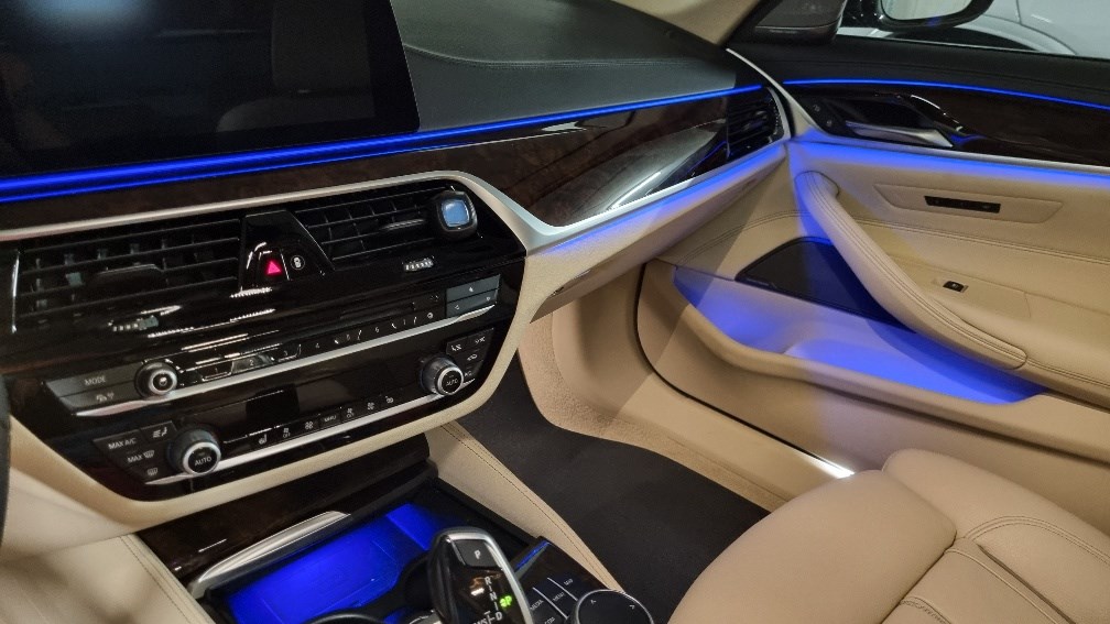 BMW 530e iPerformance Sport Line Steptronic-image-17