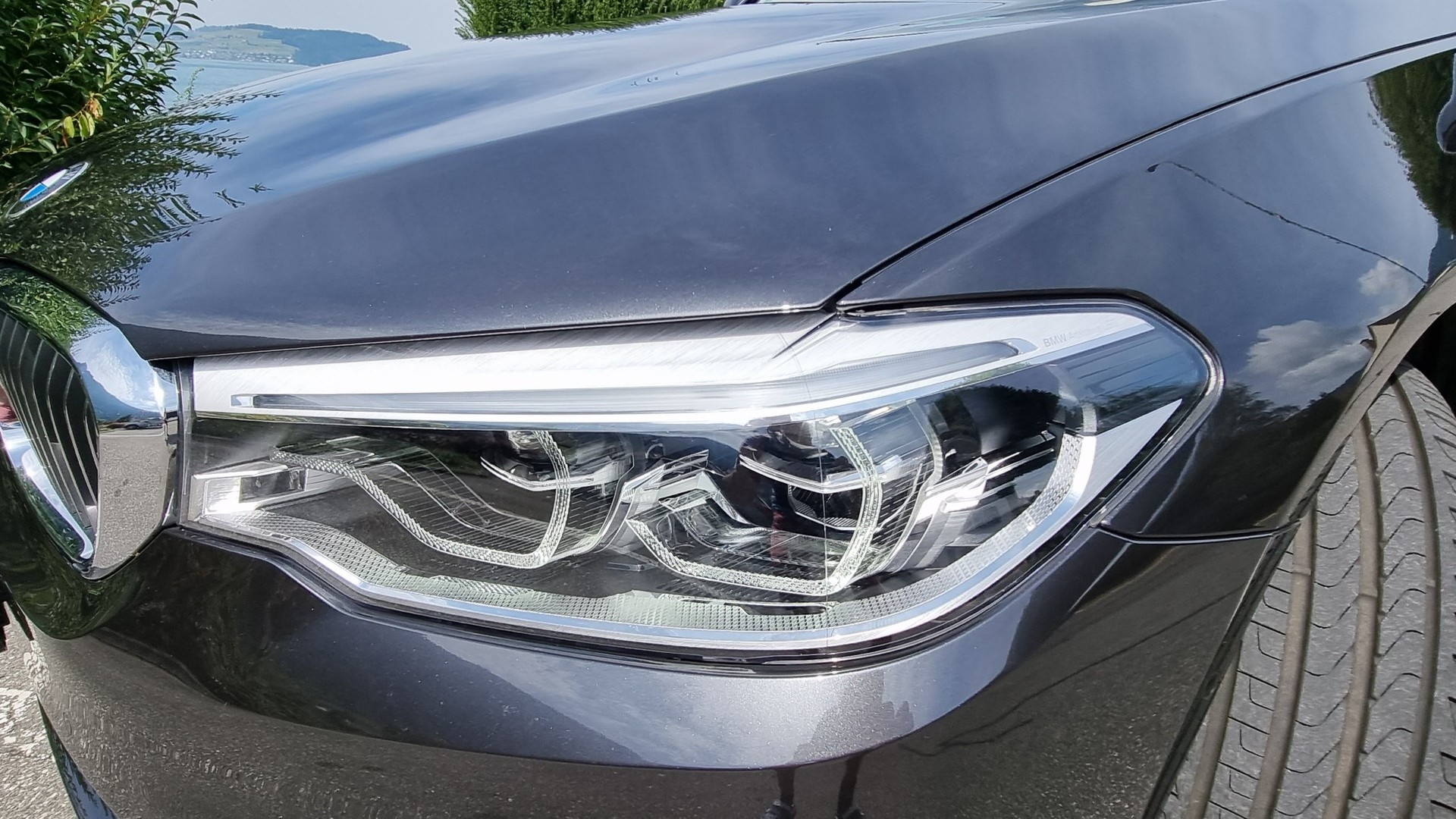 BMW 530e iPerformance Sport Line Steptronic-image-6