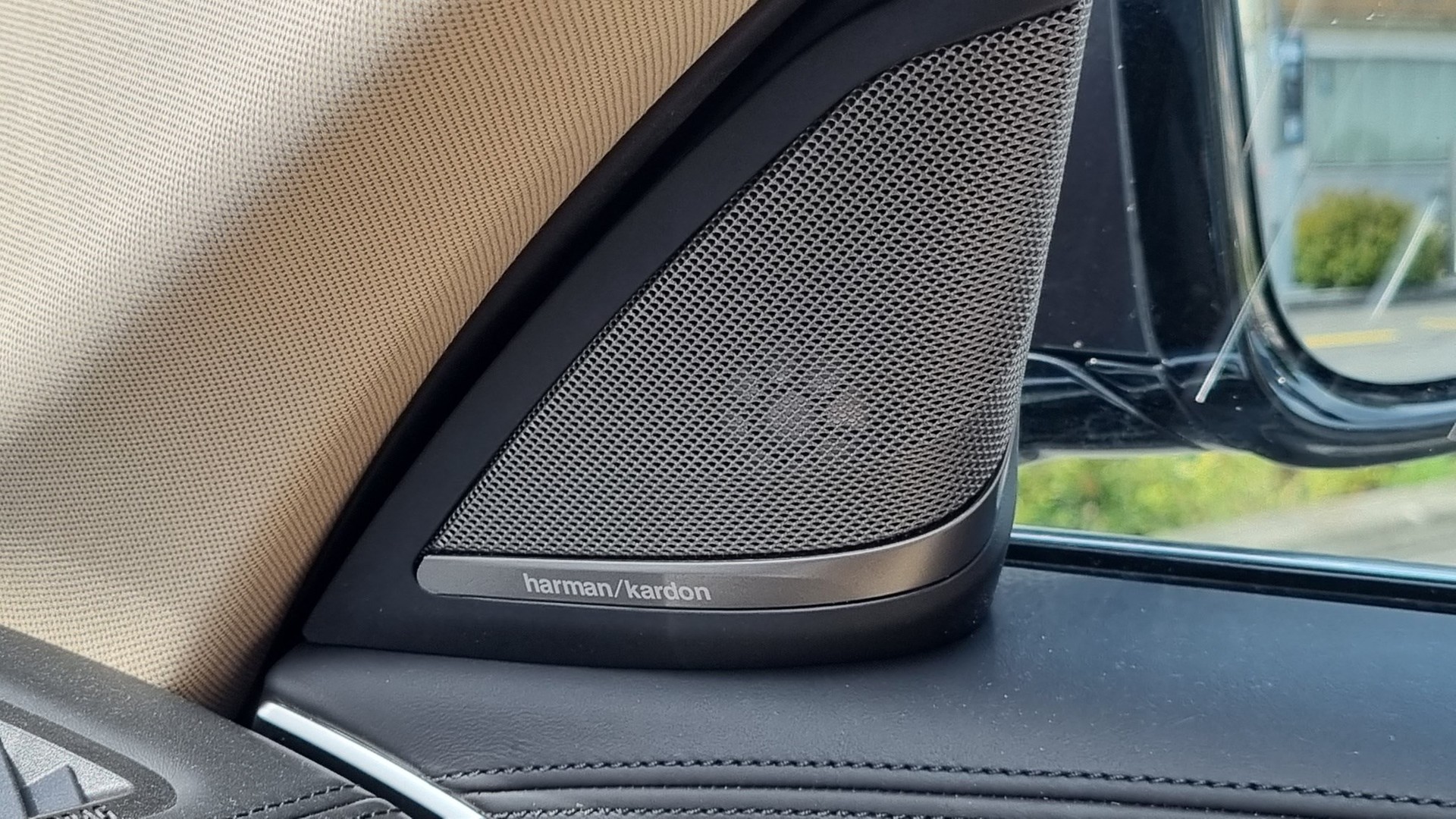 BMW 530e iPerformance Sport Line Steptronic-image-13