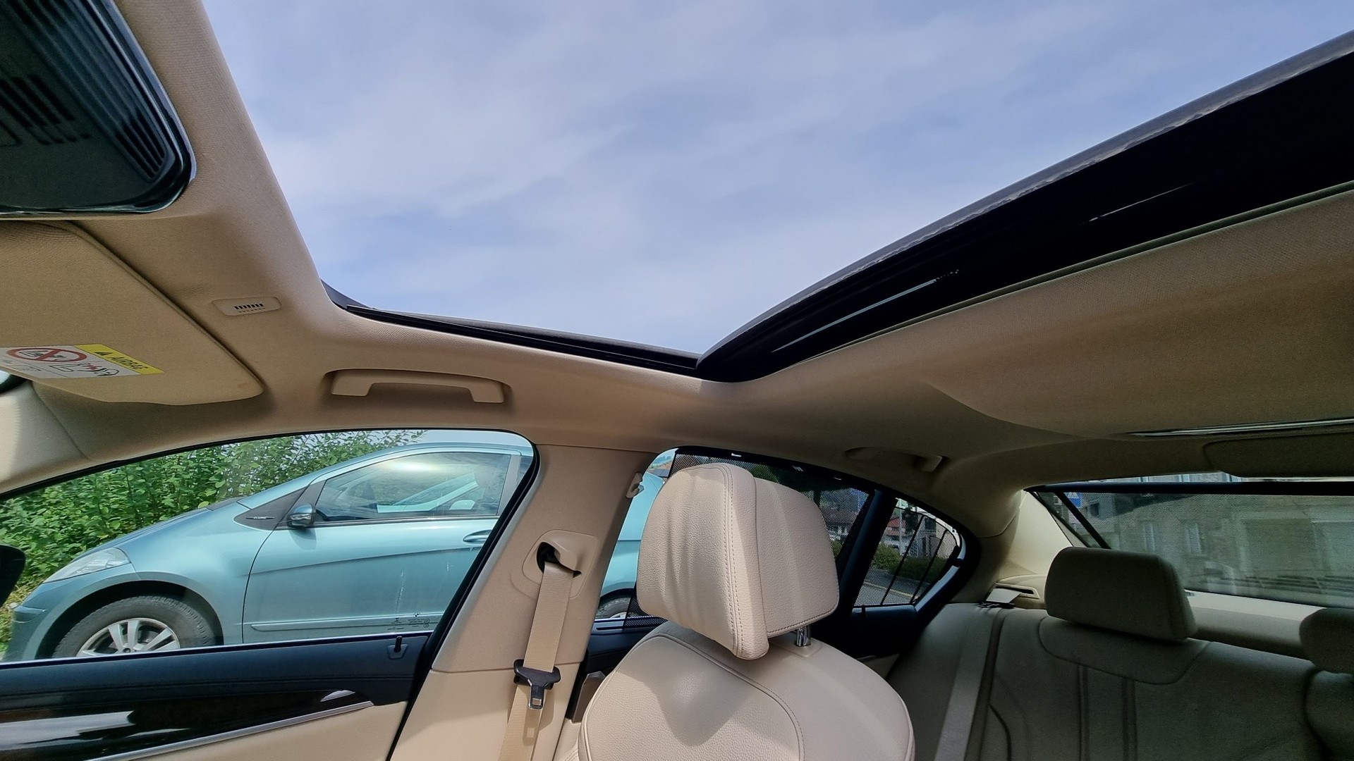 BMW 530e iPerformance Sport Line Steptronic-image-12