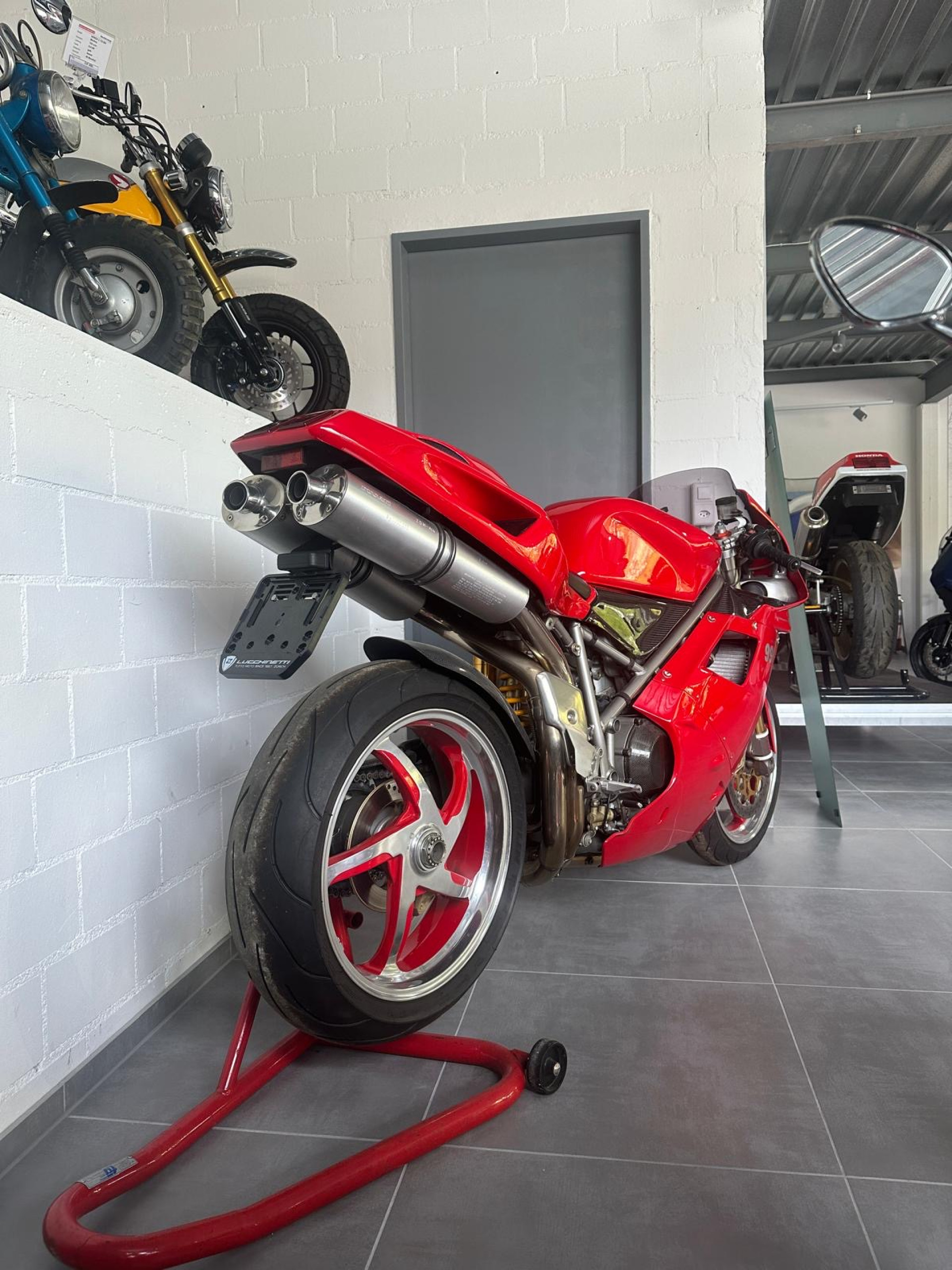 DUCATI 996 Biposto-image-2
