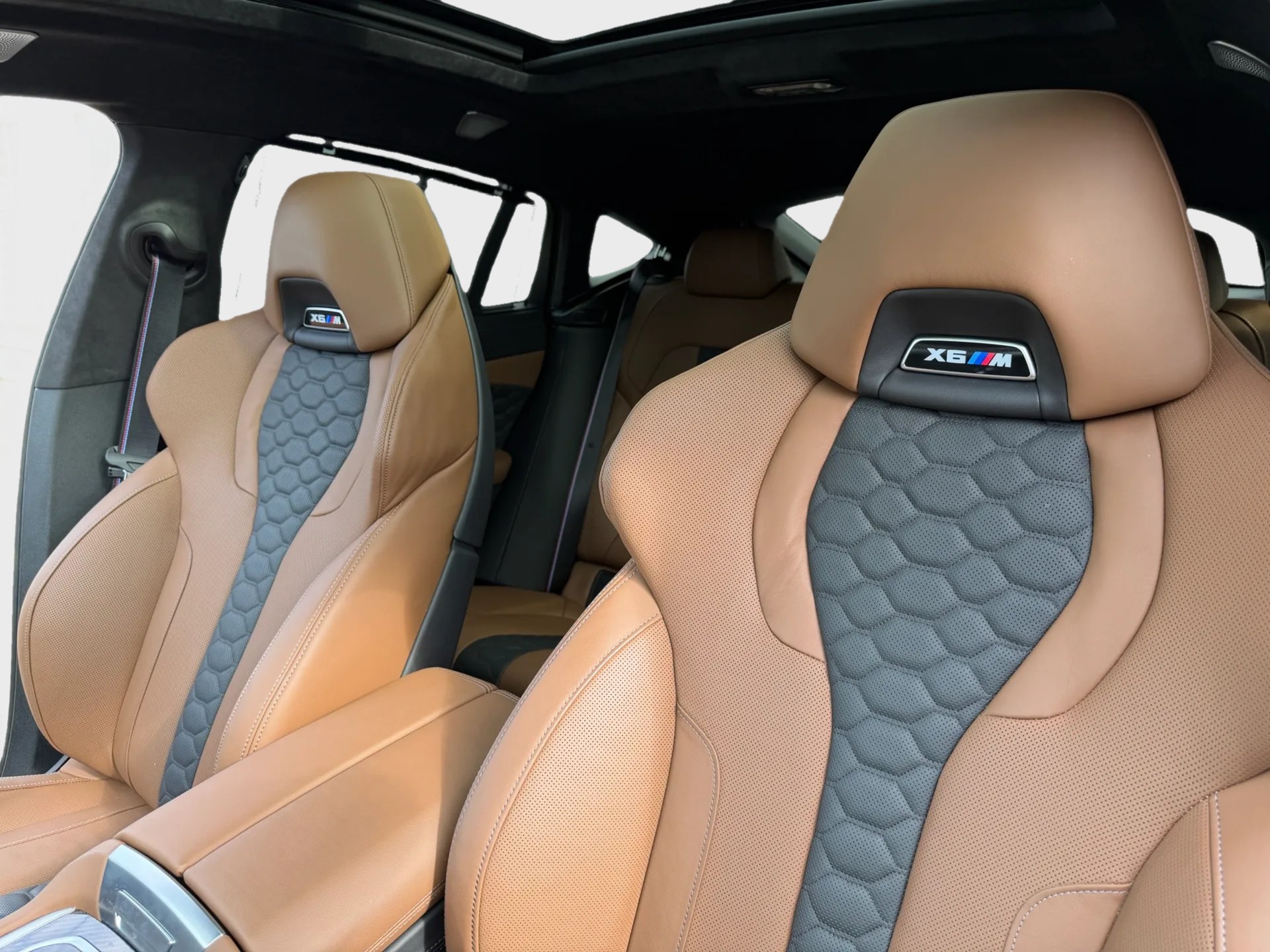 BMW X6M Steptronic M Competition-image-13