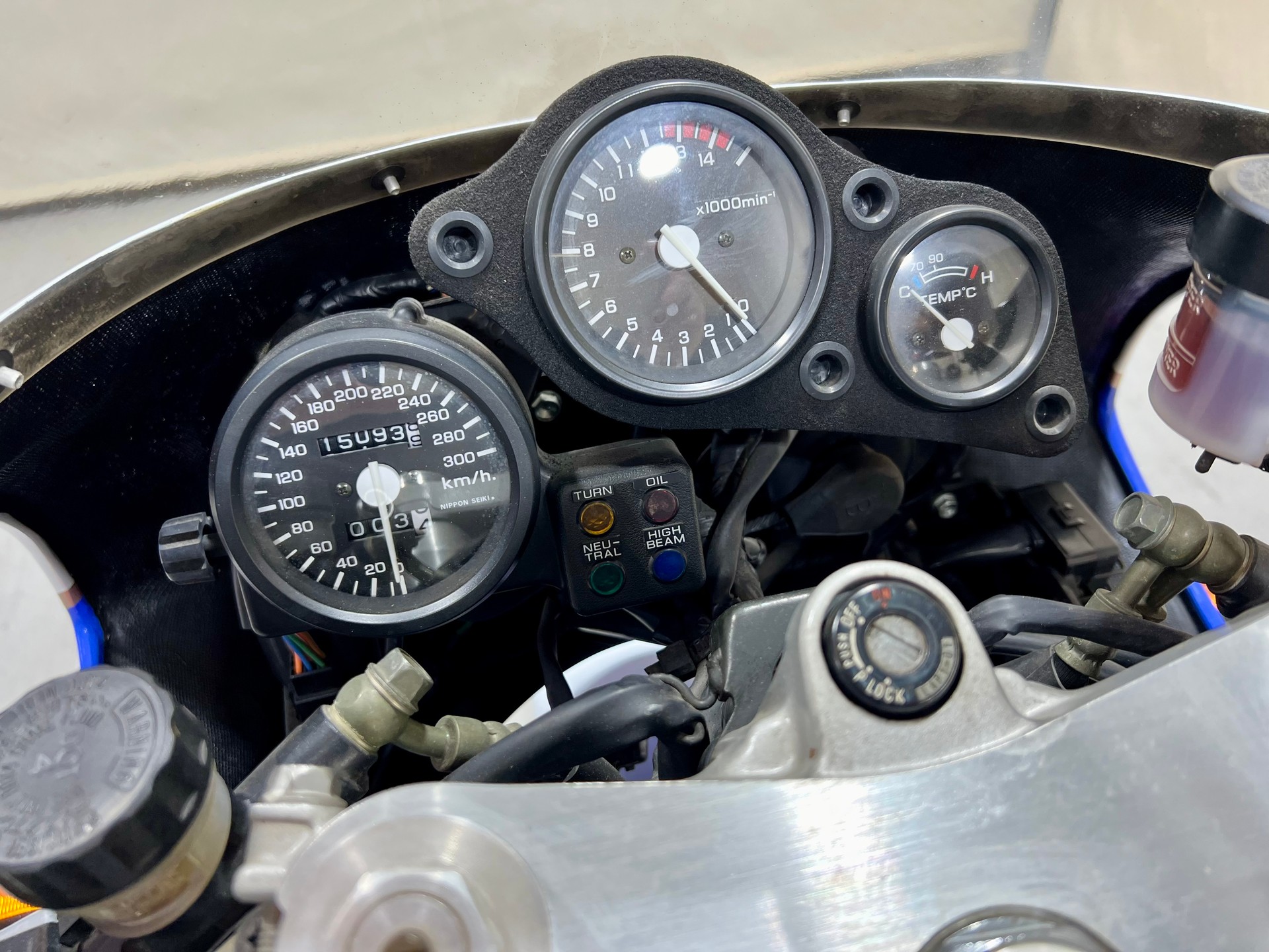 HONDA VFR 750 R - RC30-image-13