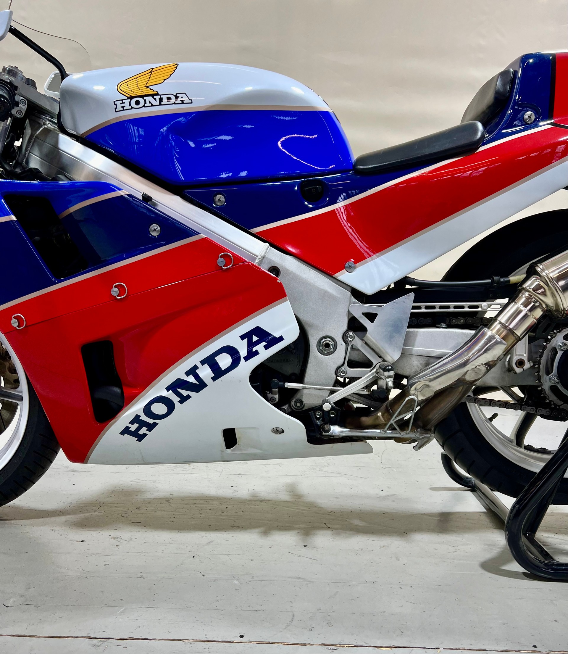 HONDA VFR 750 R - RC30-image-6