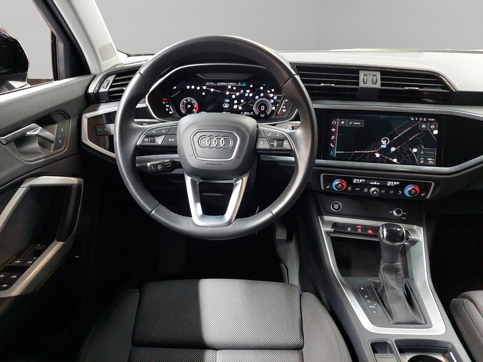 AUDI Q3 35 TDI S line quattro S-tronic-image-6