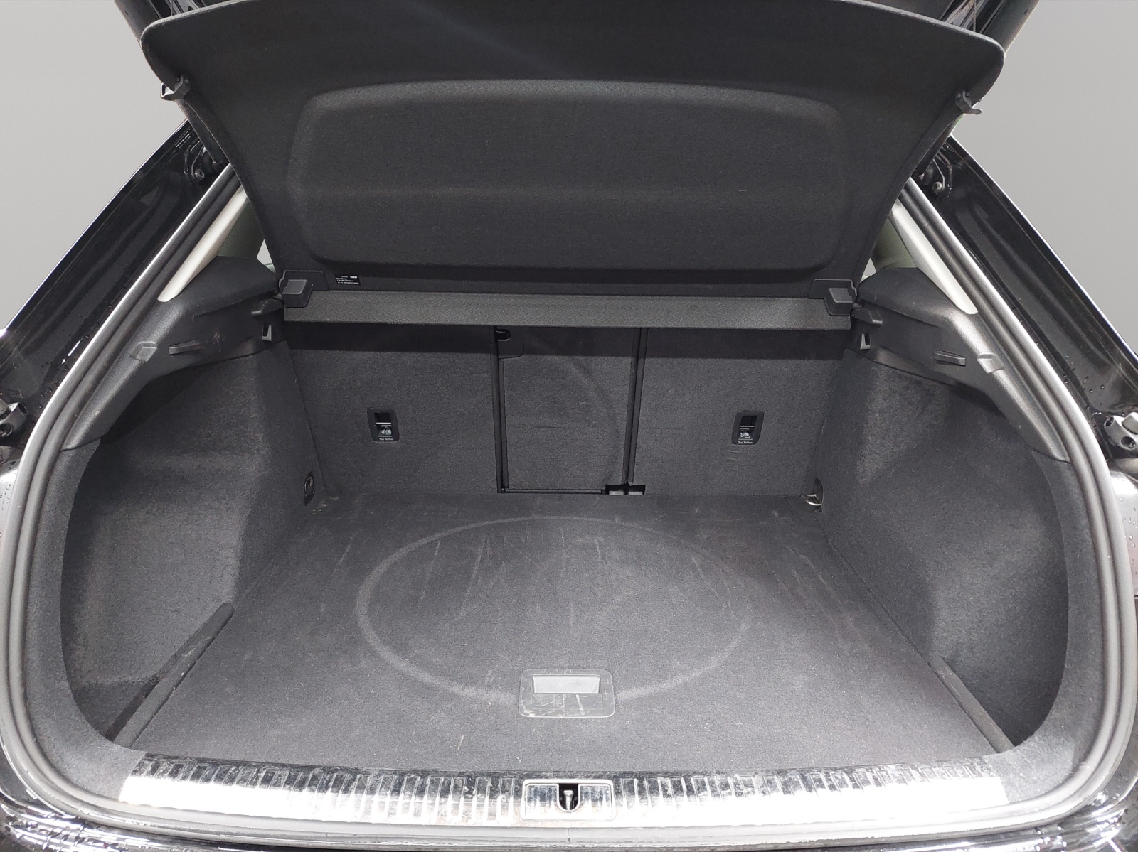 AUDI Q3 35 TDI S line quattro S-tronic-image-10