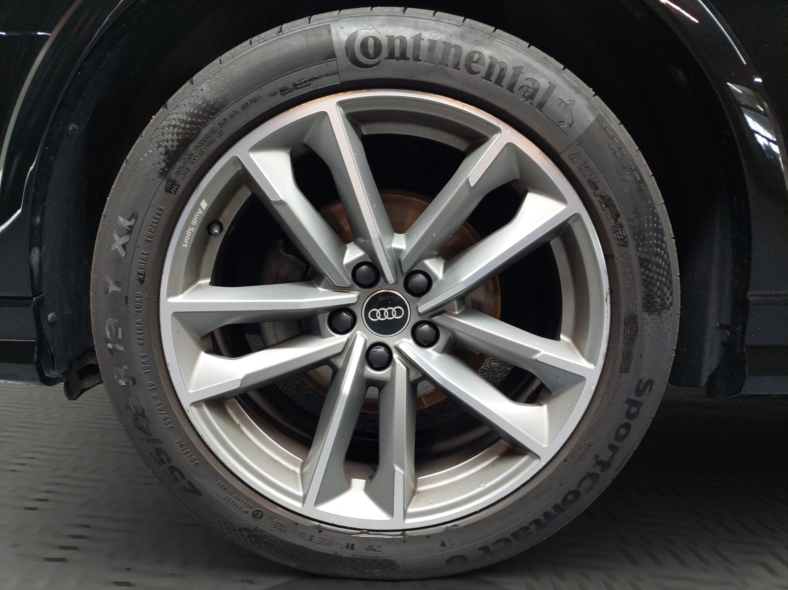 AUDI Q3 35 TDI S line quattro S-tronic-image-11
