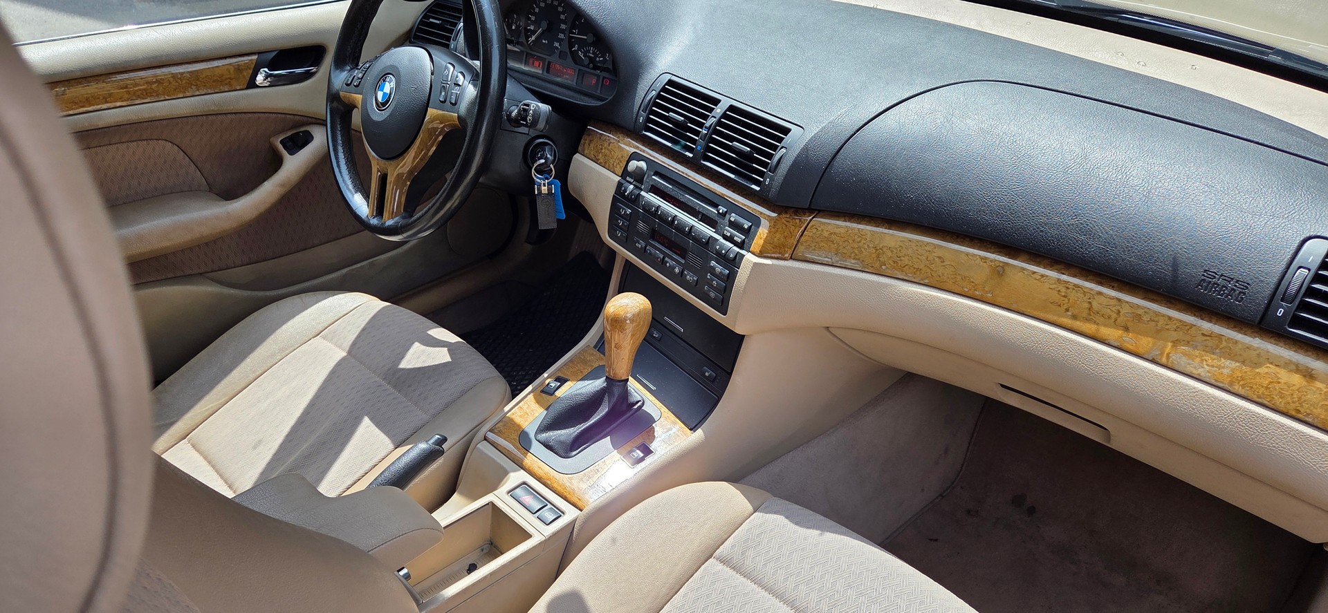 BMW 325xi Touring-image-4