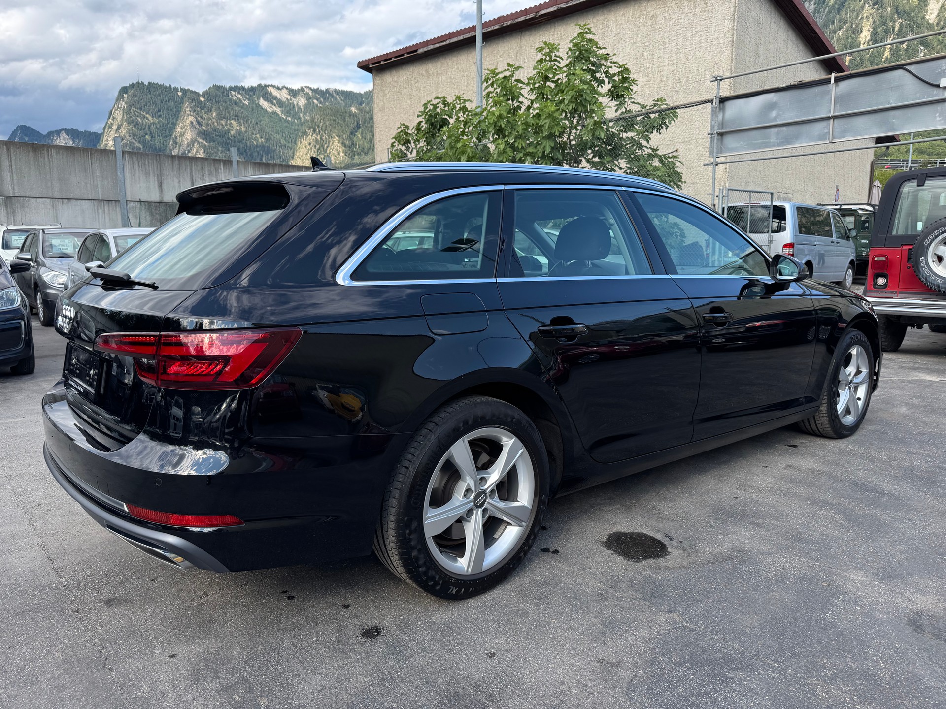 AUDI A4 Avant 35 TDI S-tronic-image-3