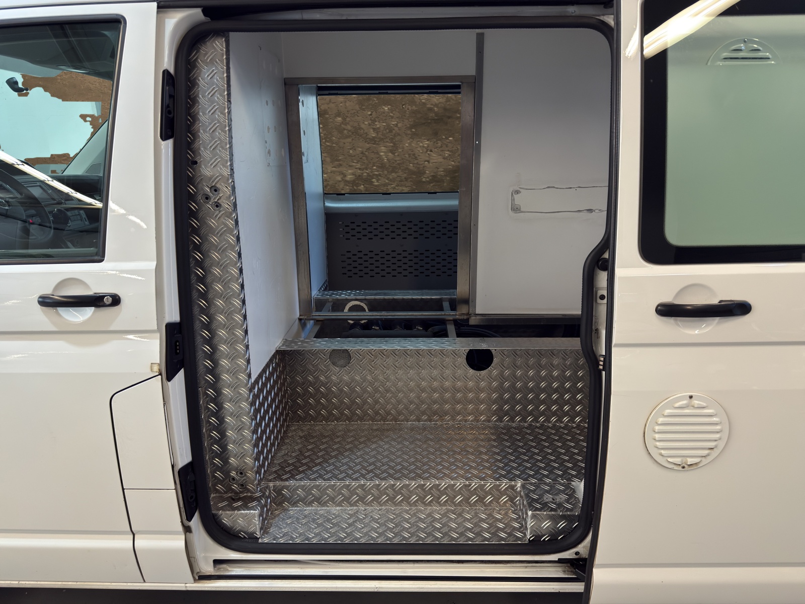VW T6 2.0 Bi-TDI 4Motion DSG-image-7