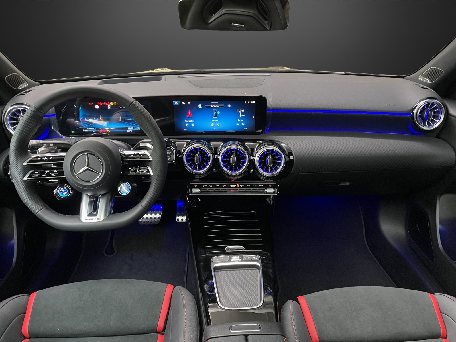 MERCEDES-BENZ A 35 AMG 4Matic 8G-DCT-image-8