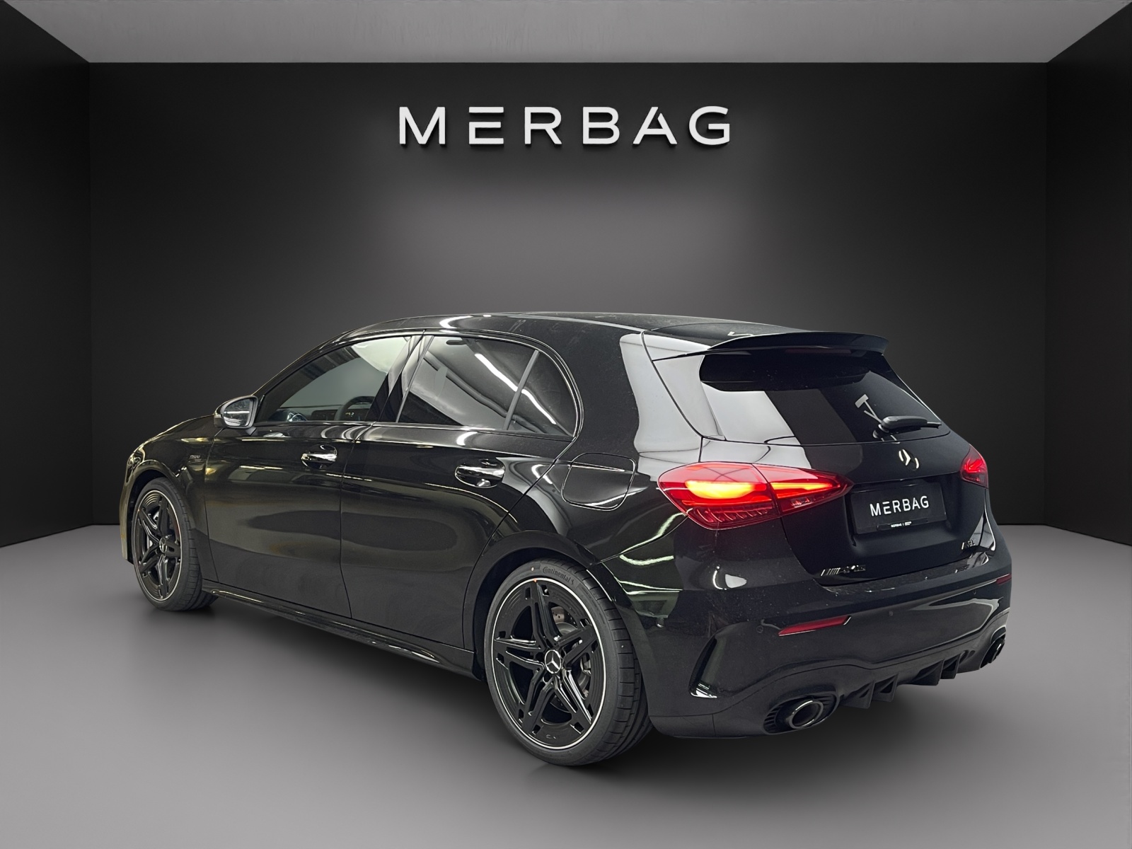 MERCEDES-BENZ A 35 AMG 4Matic 8G-DCT-image-3