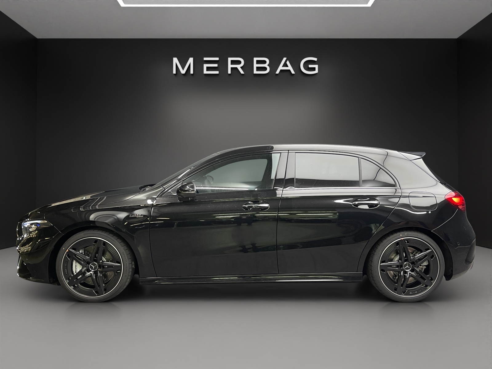 MERCEDES-BENZ A 35 AMG 4Matic 8G-DCT-image-2