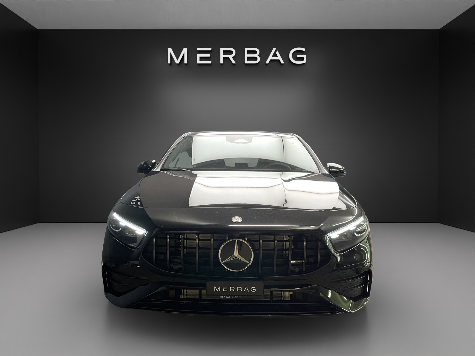 MERCEDES-BENZ A 35 AMG 4Matic 8G-DCT-image-1