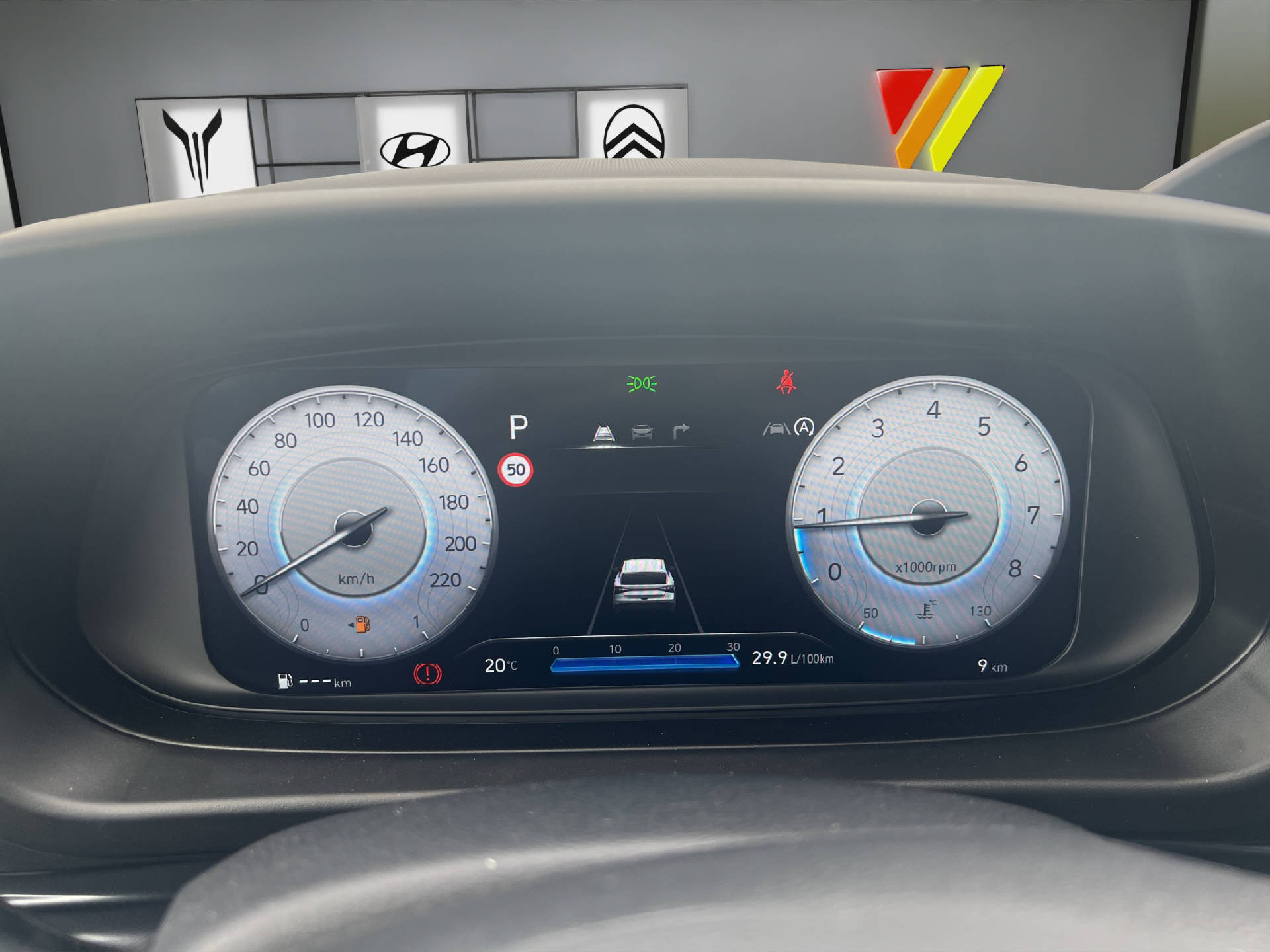 HYUNDAI i20 1.0 T-GDi Amplia-image-10