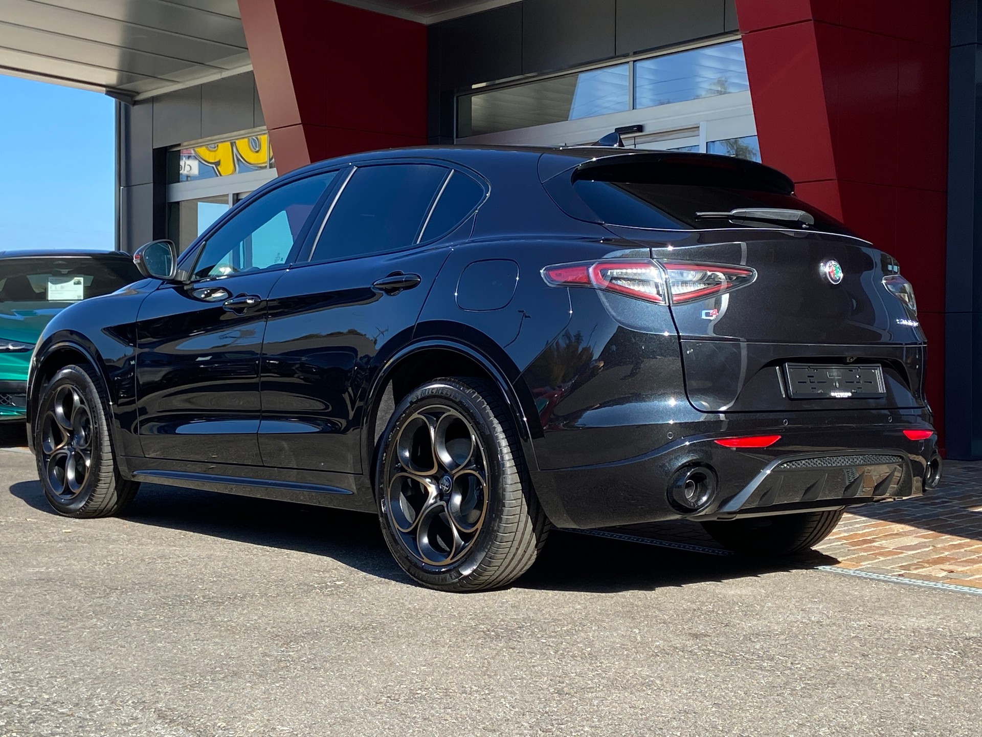 ALFA ROMEO Stelvio 2.0 Intensa Sky Q4 AT8-image-19