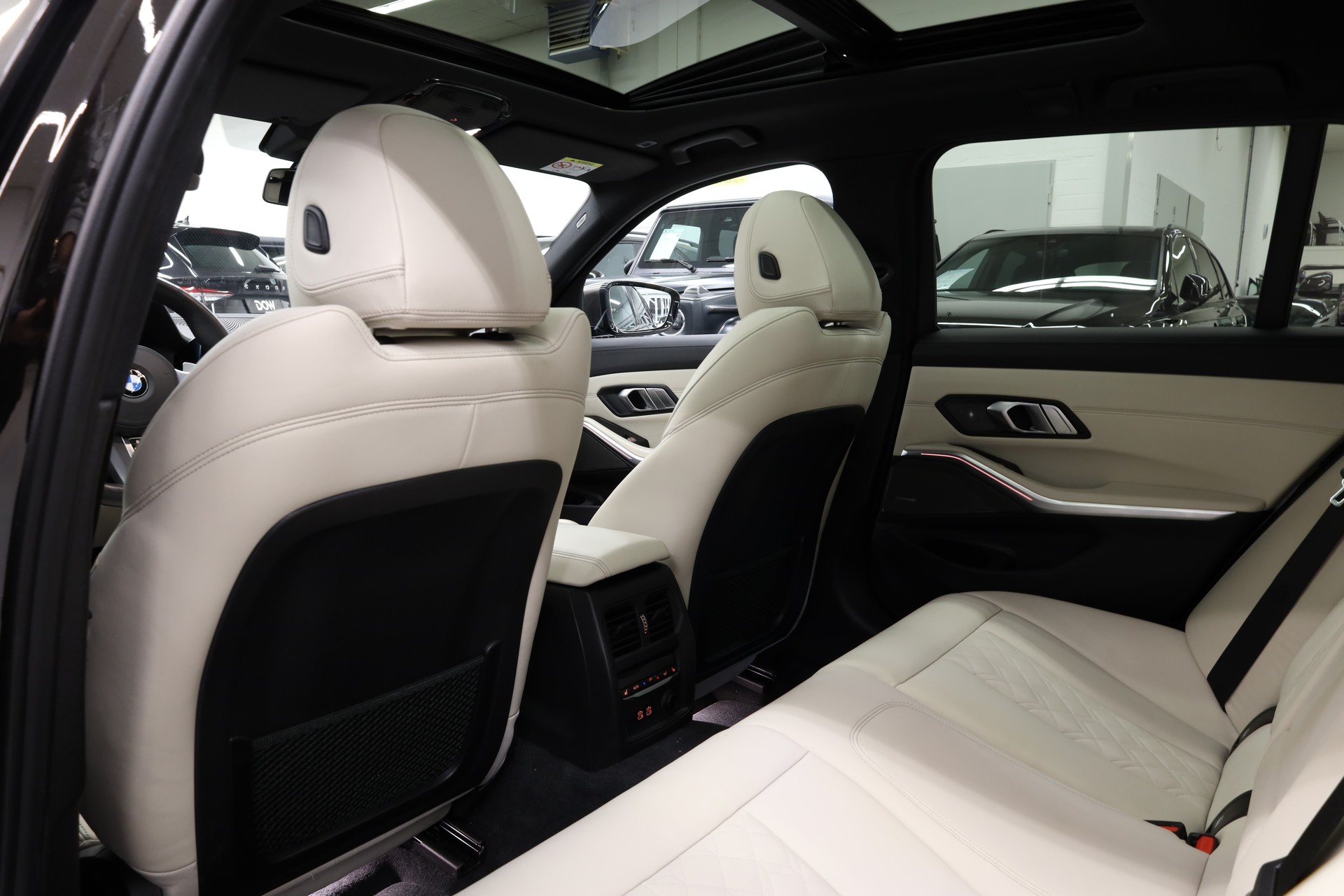 BMW M340d xDrive Touring M Sport-image-19