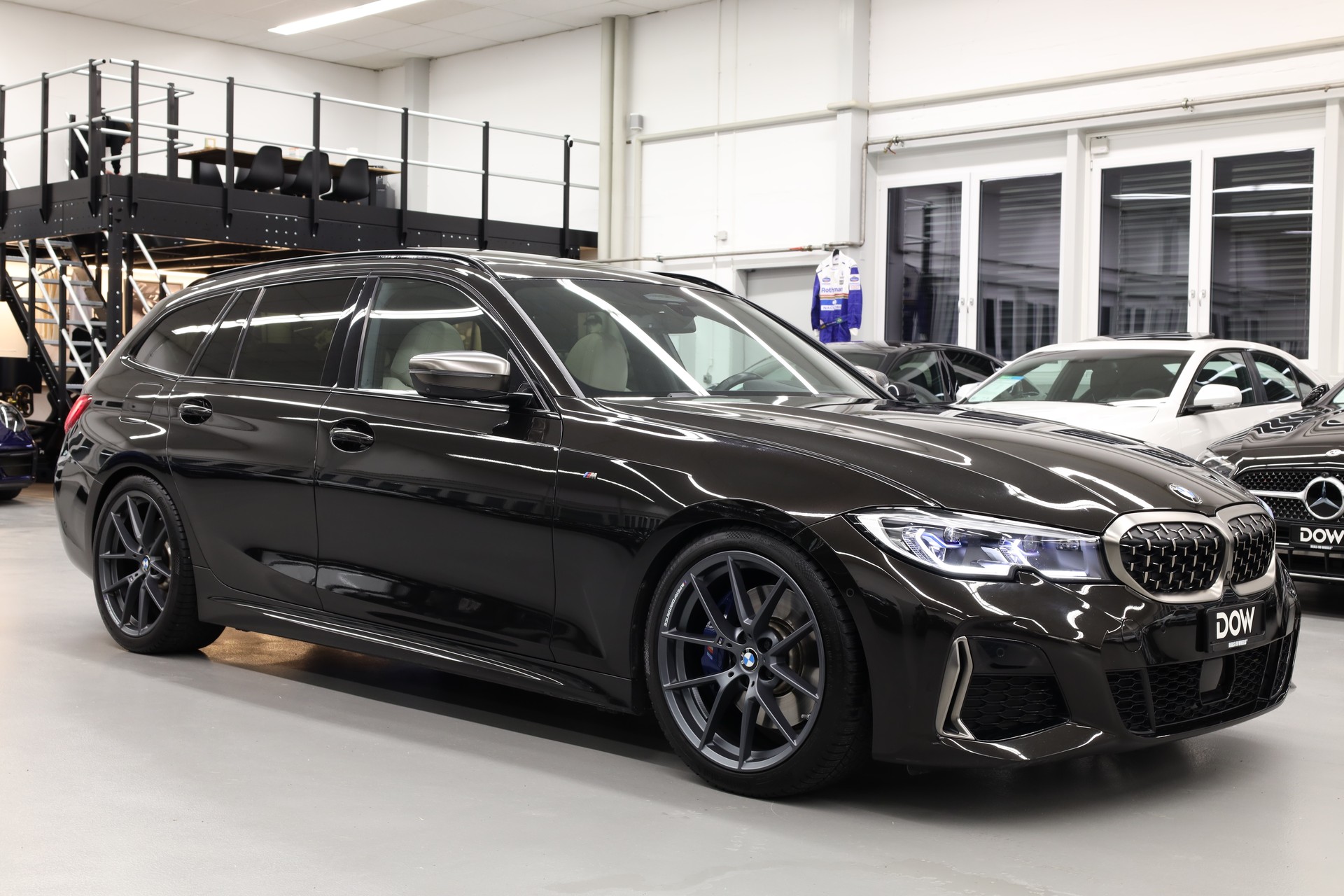 BMW M340d xDrive Touring M Sport-image-1