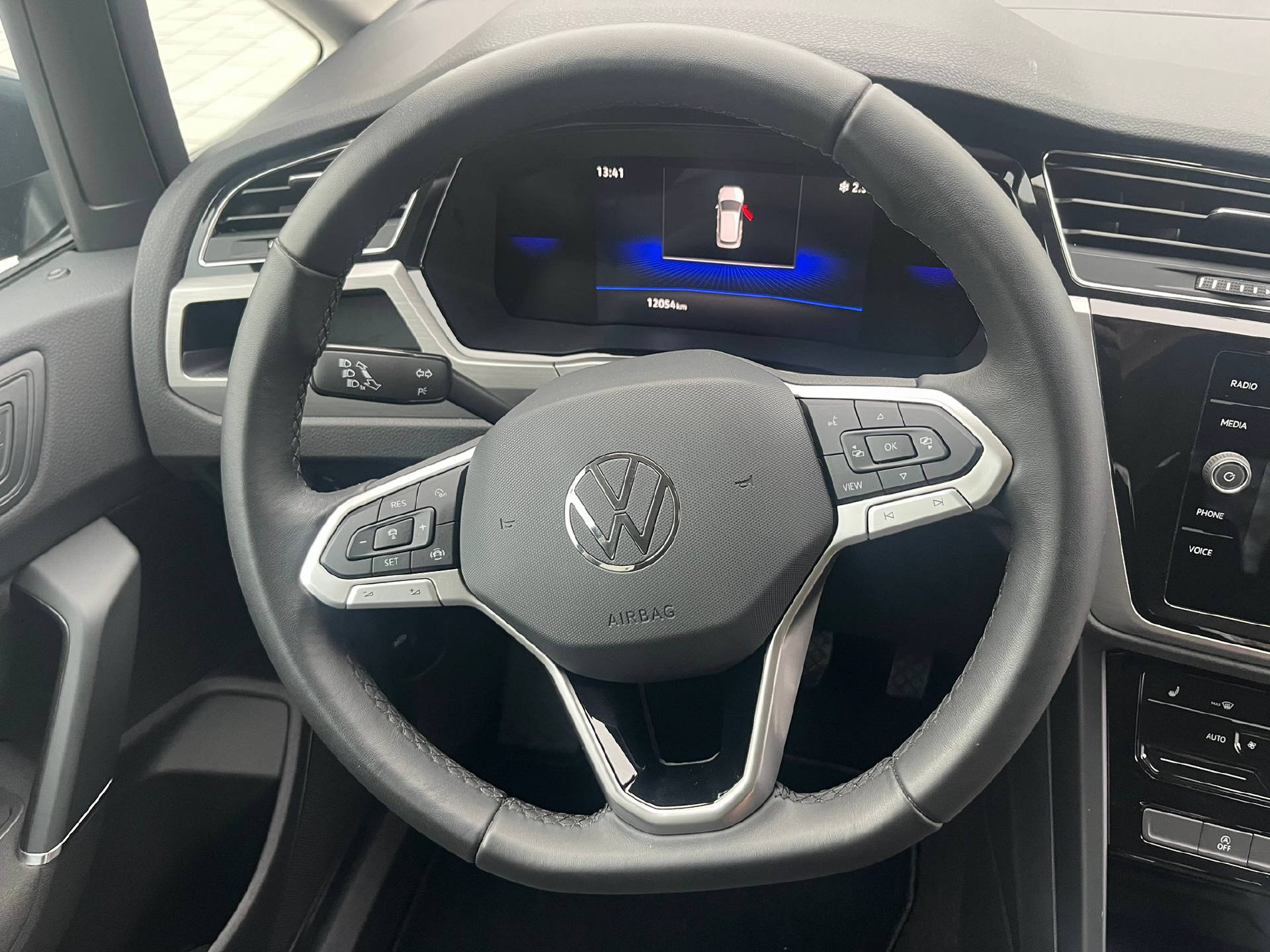 VW Touran 1.5 TSI Comfortline DSG-image-7