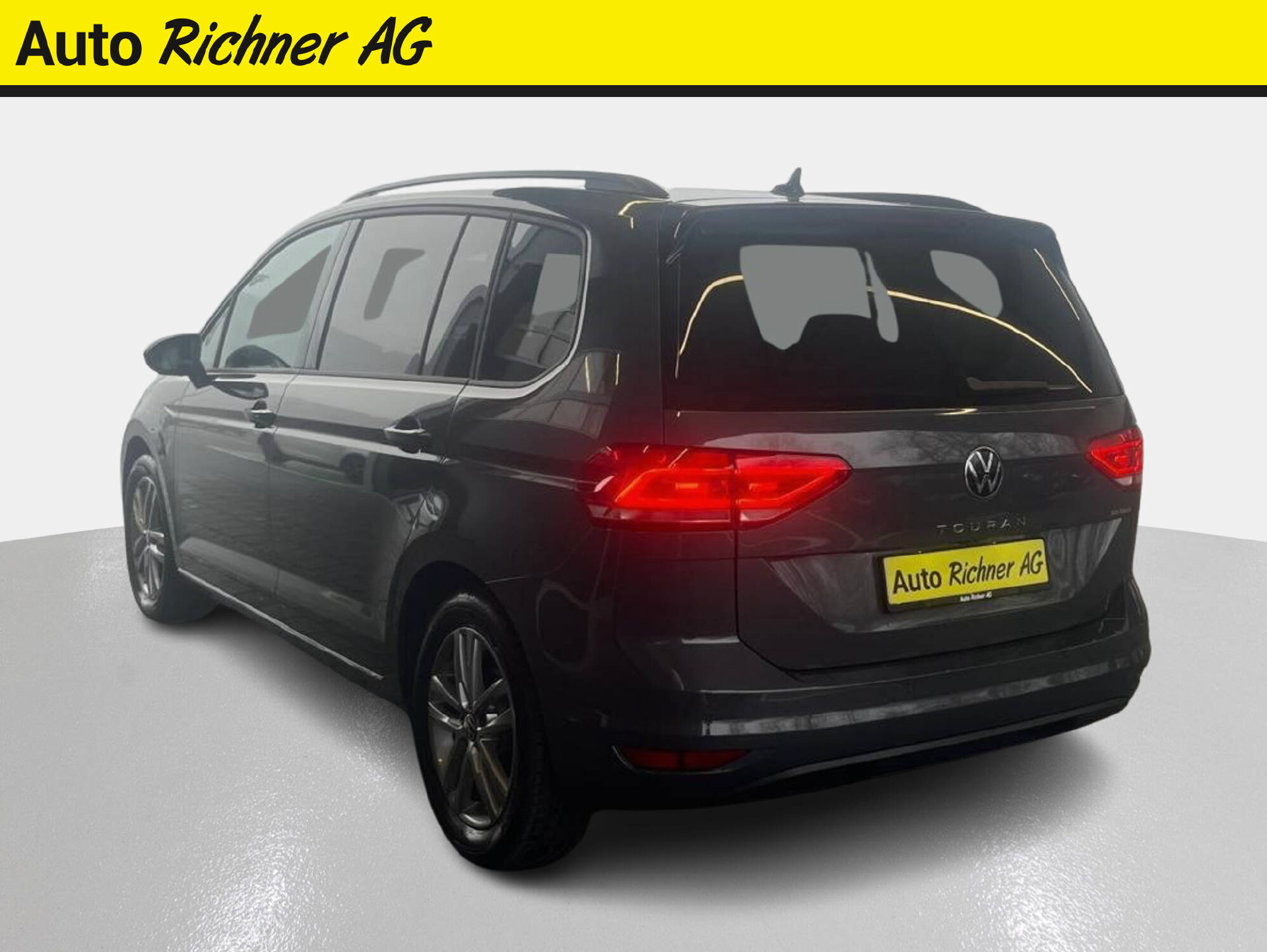 VW Touran 1.5 TSI Comfortline DSG-image-4