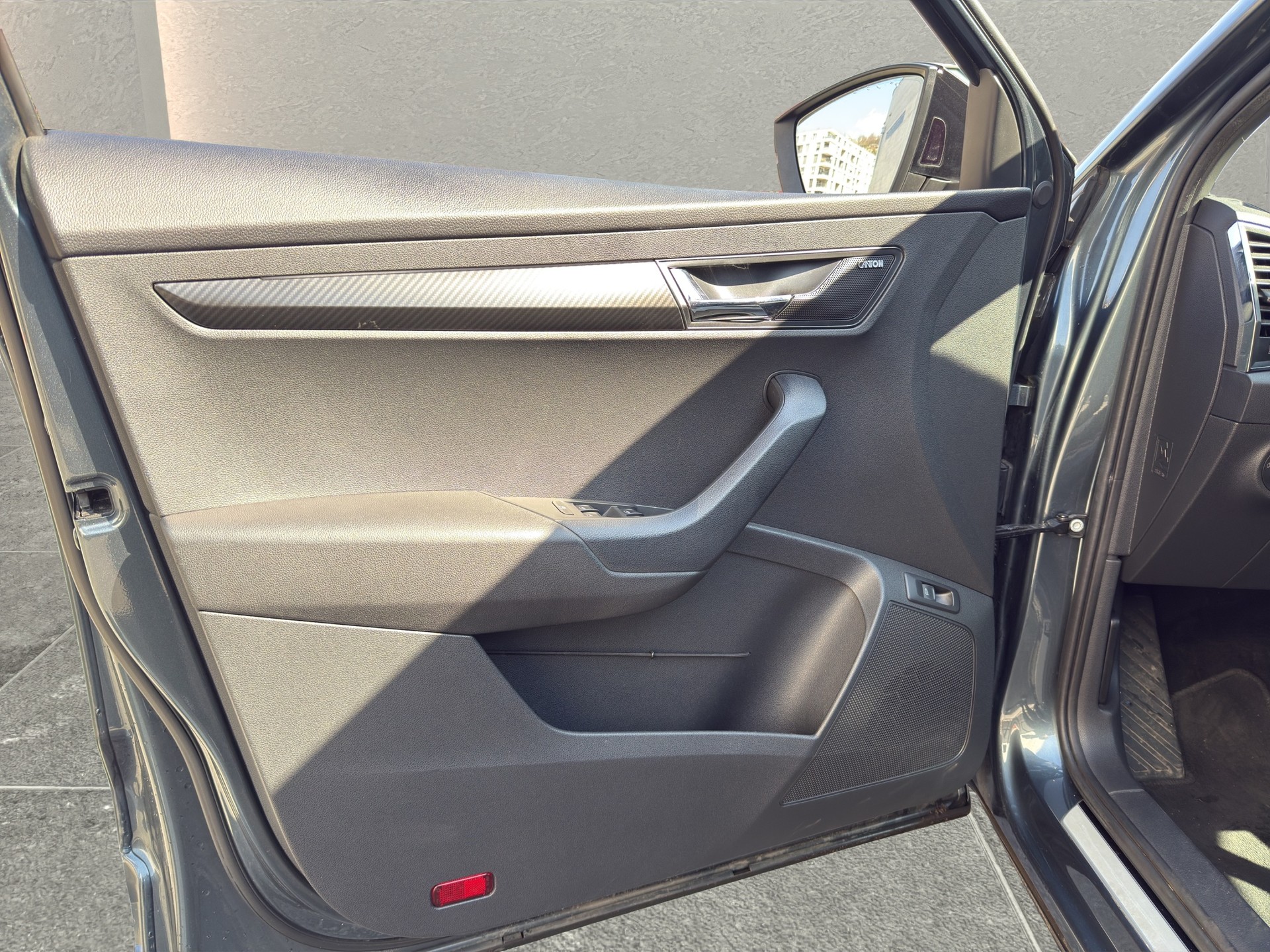 SKODA Karoq 2.0 TSI SportLine 4x4 DSG-image-10