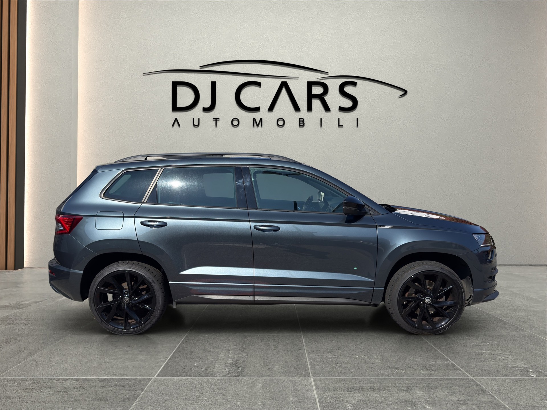 SKODA Karoq 2.0 TSI SportLine 4x4 DSG-image-4