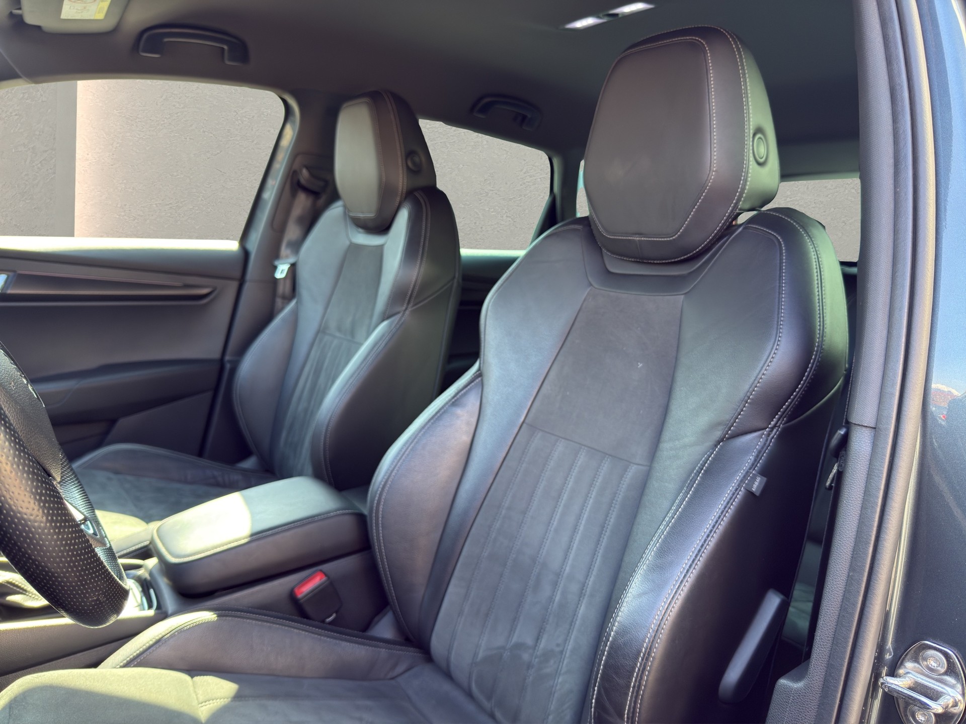 SKODA Karoq 2.0 TSI SportLine 4x4 DSG-image-14