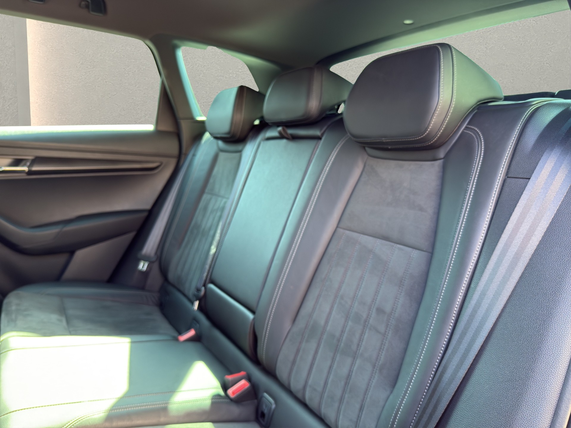SKODA Karoq 2.0 TSI SportLine 4x4 DSG-image-11