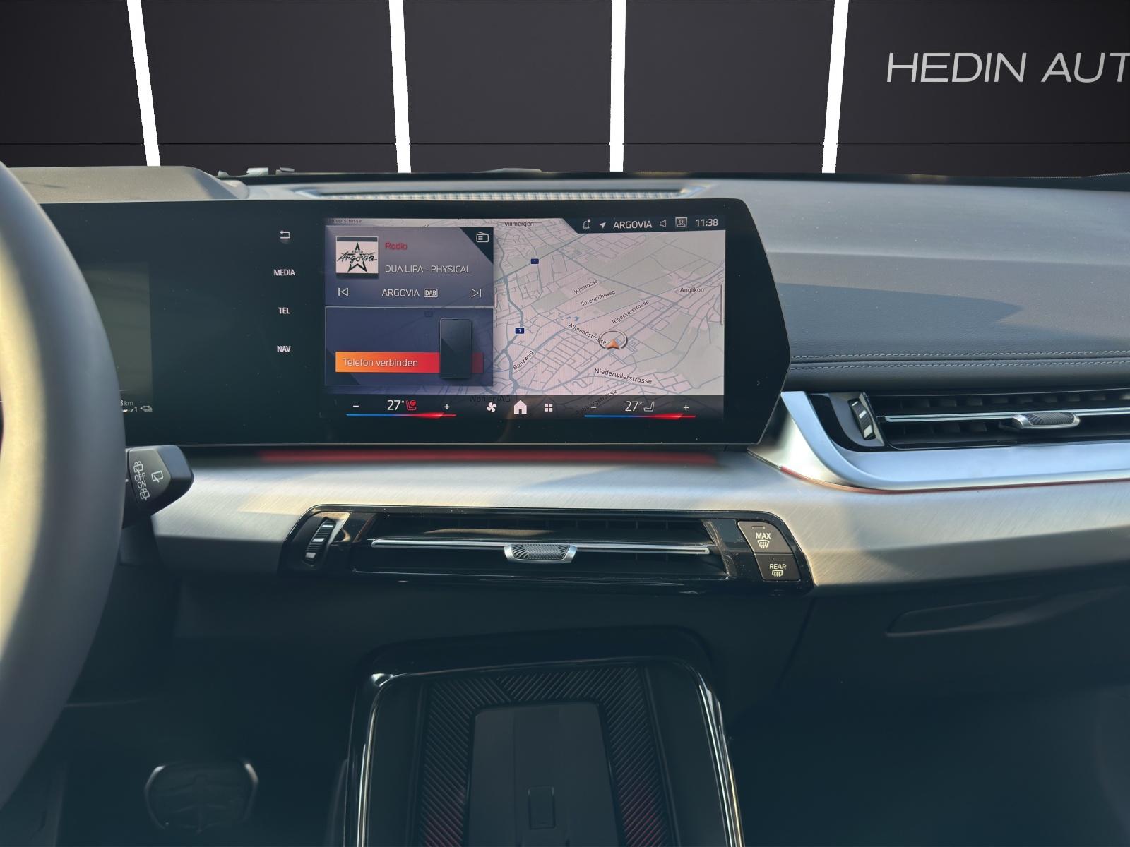 BMW X1 30e xDrive paddles-image-8