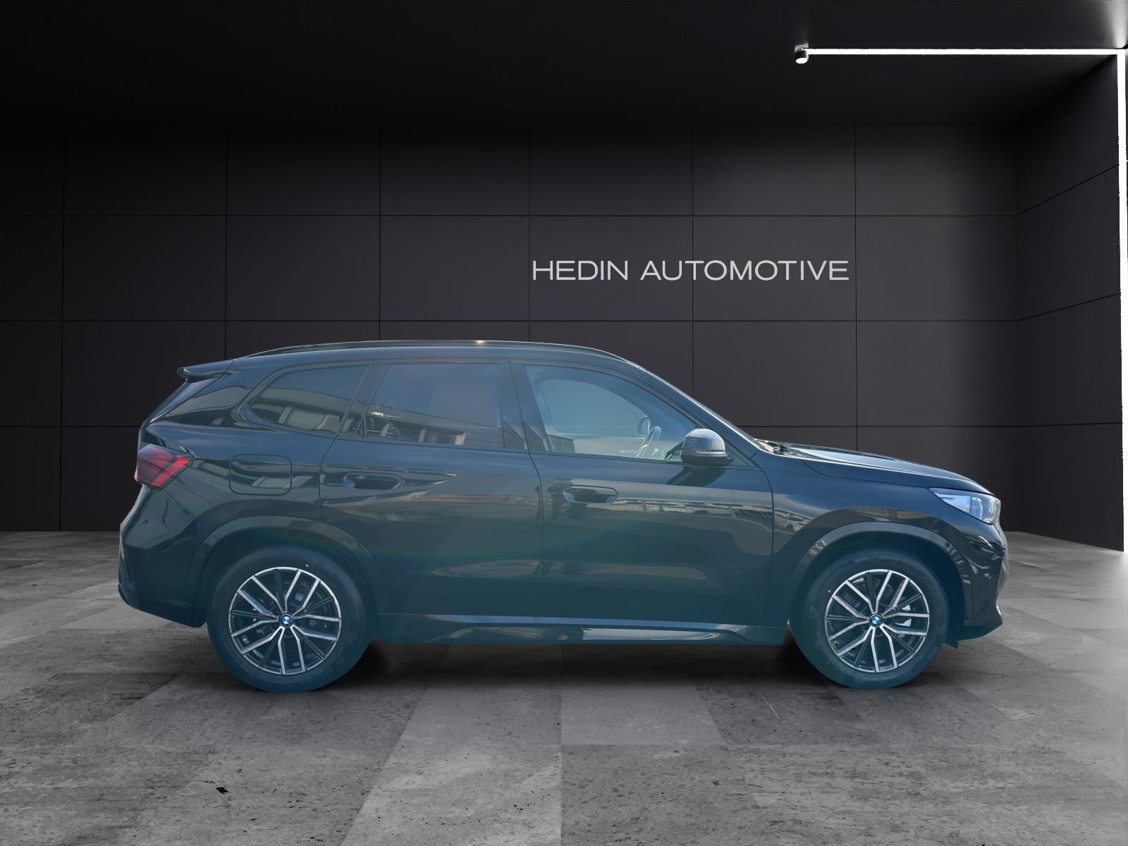 BMW X1 30e xDrive paddles-image-4