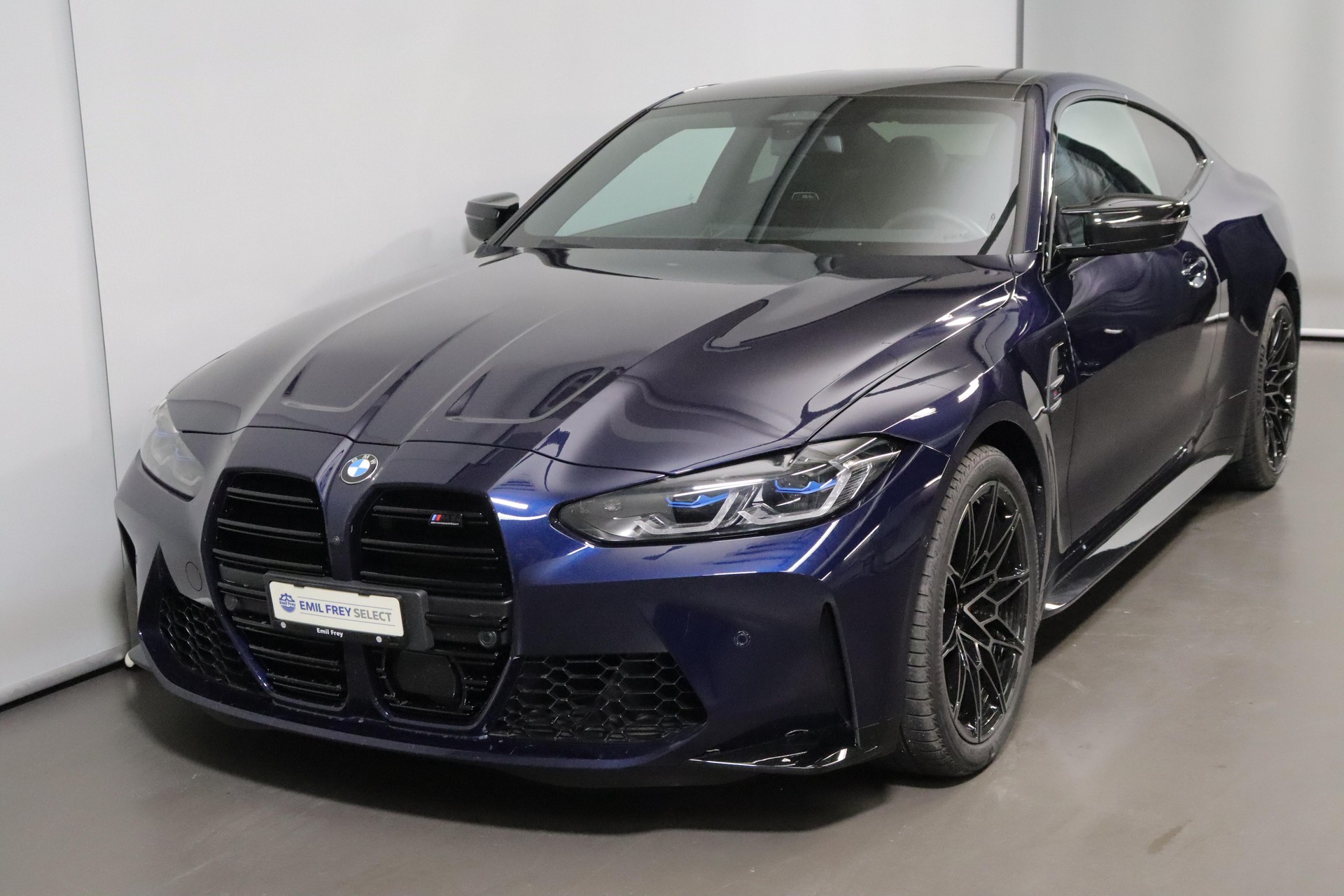 BMW M4 Competition xDrive Coupé-image-0