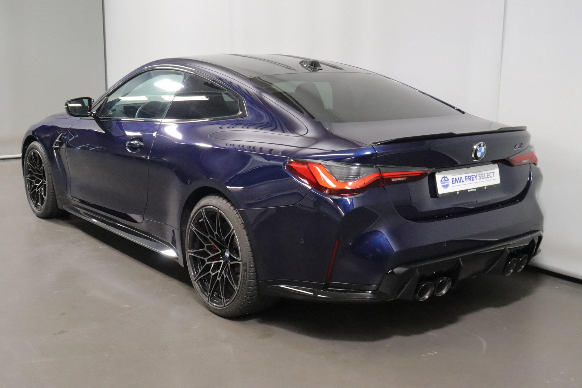 BMW M4 Competition xDrive Coupé-image-13