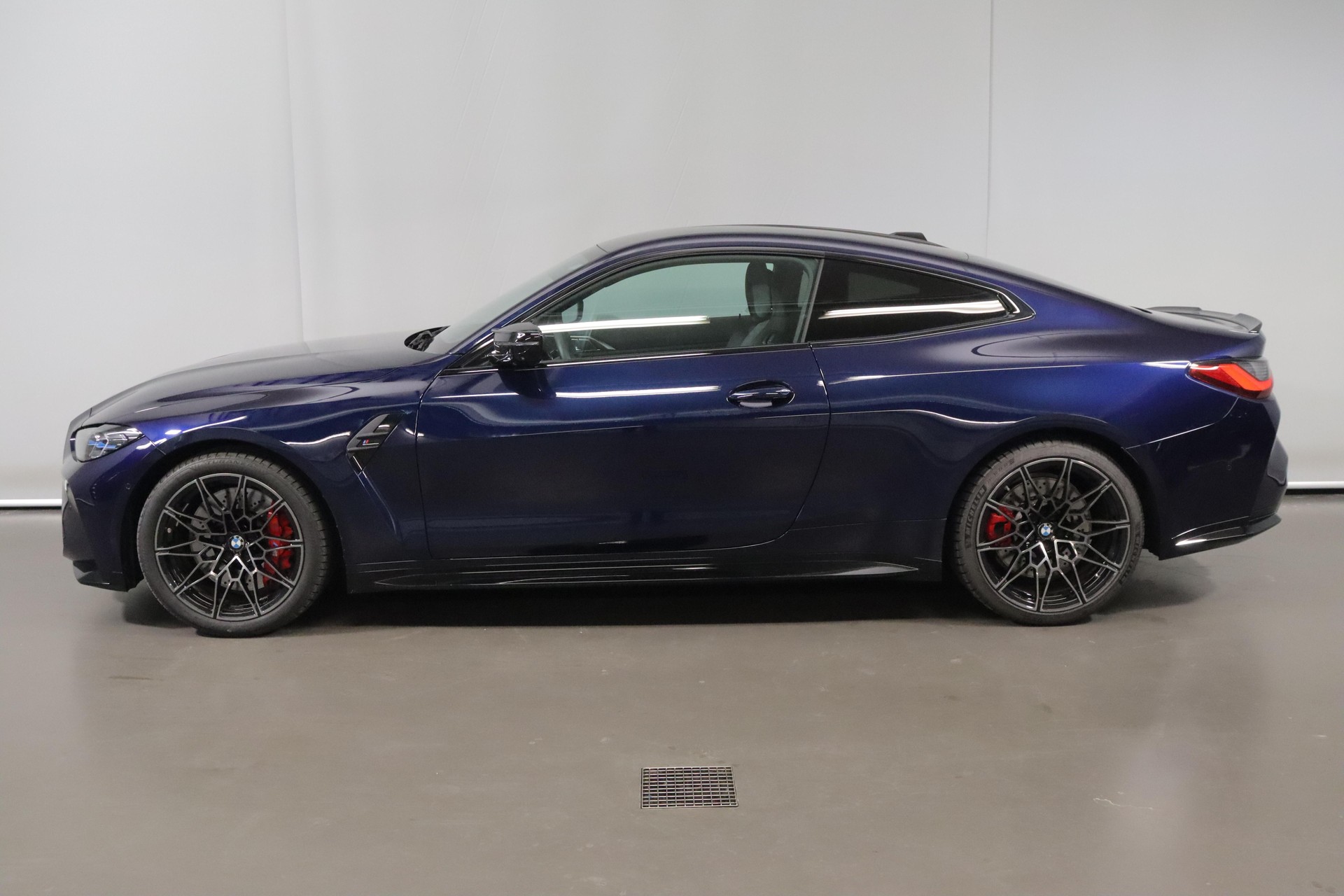 BMW M4 Competition xDrive Coupé-image-4