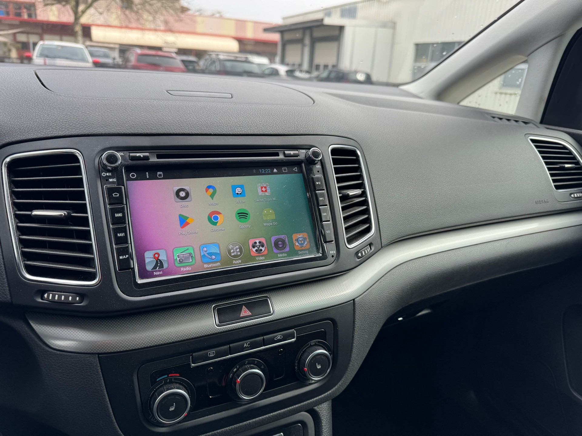 VW Sharan 1.4 TSI BlueMotion Technology Trendline-image-9